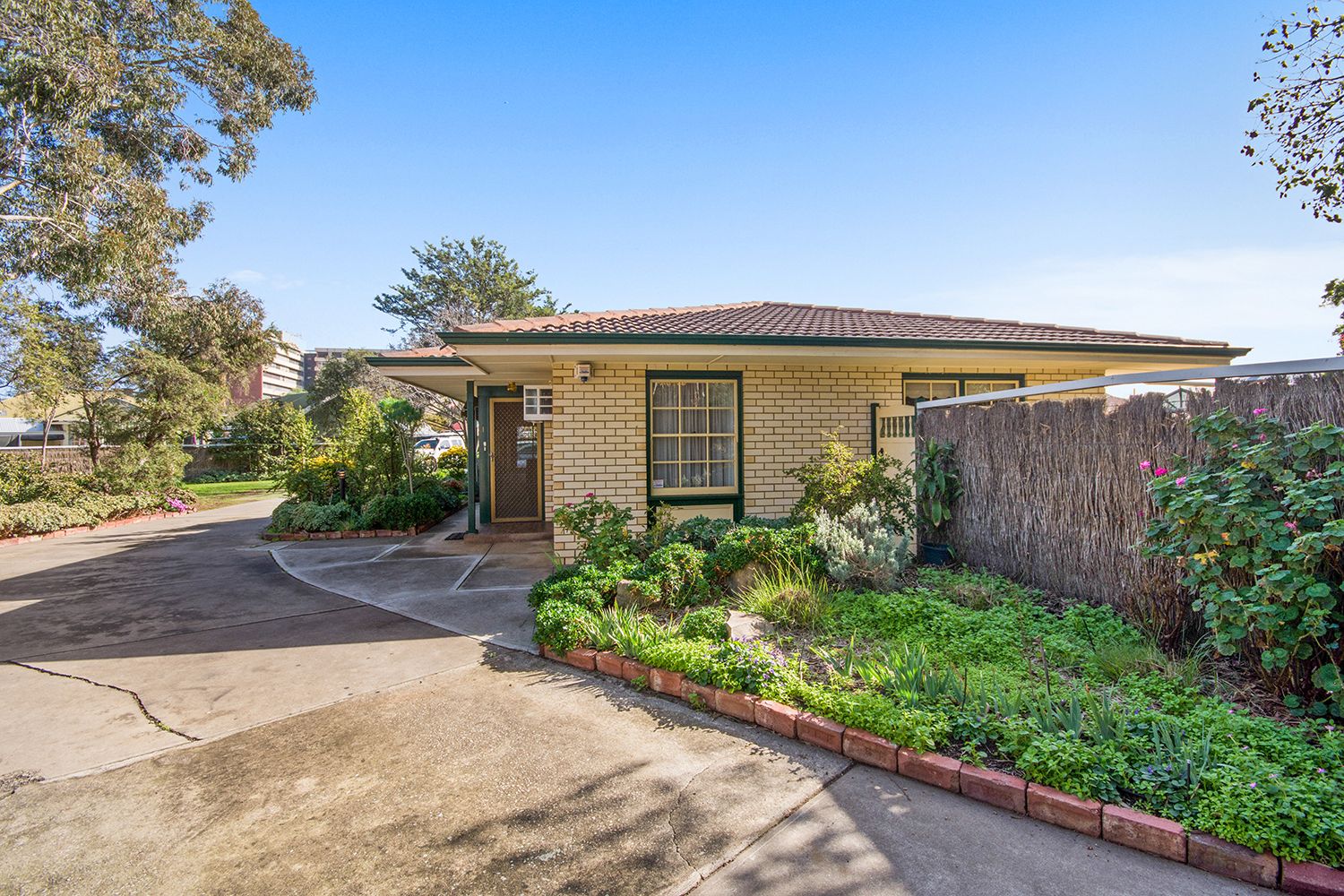 1/10A Oval Avenue, Woodville South, SA 5011