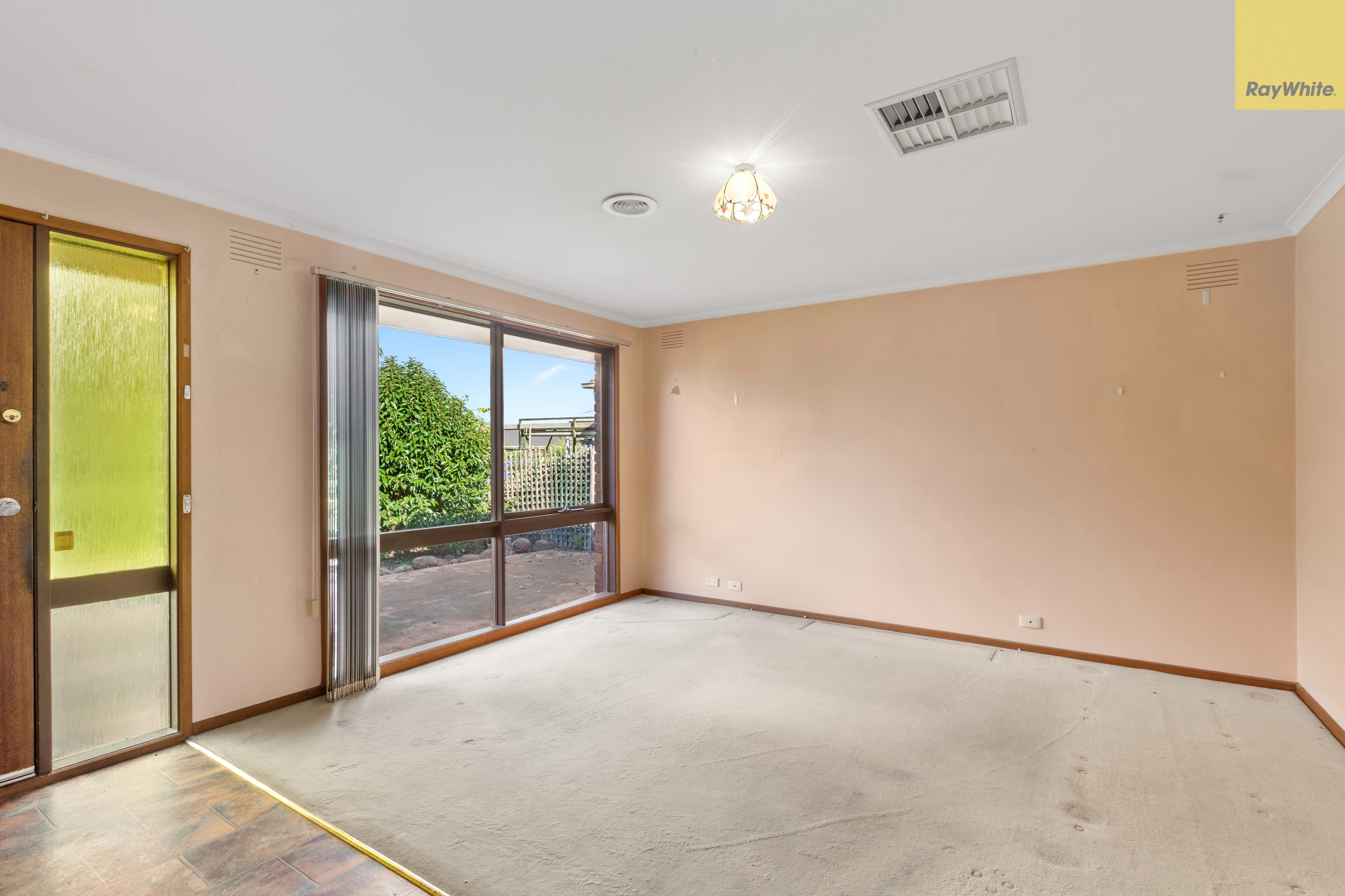 15 Sturt Road, Melton South, VIC 3338