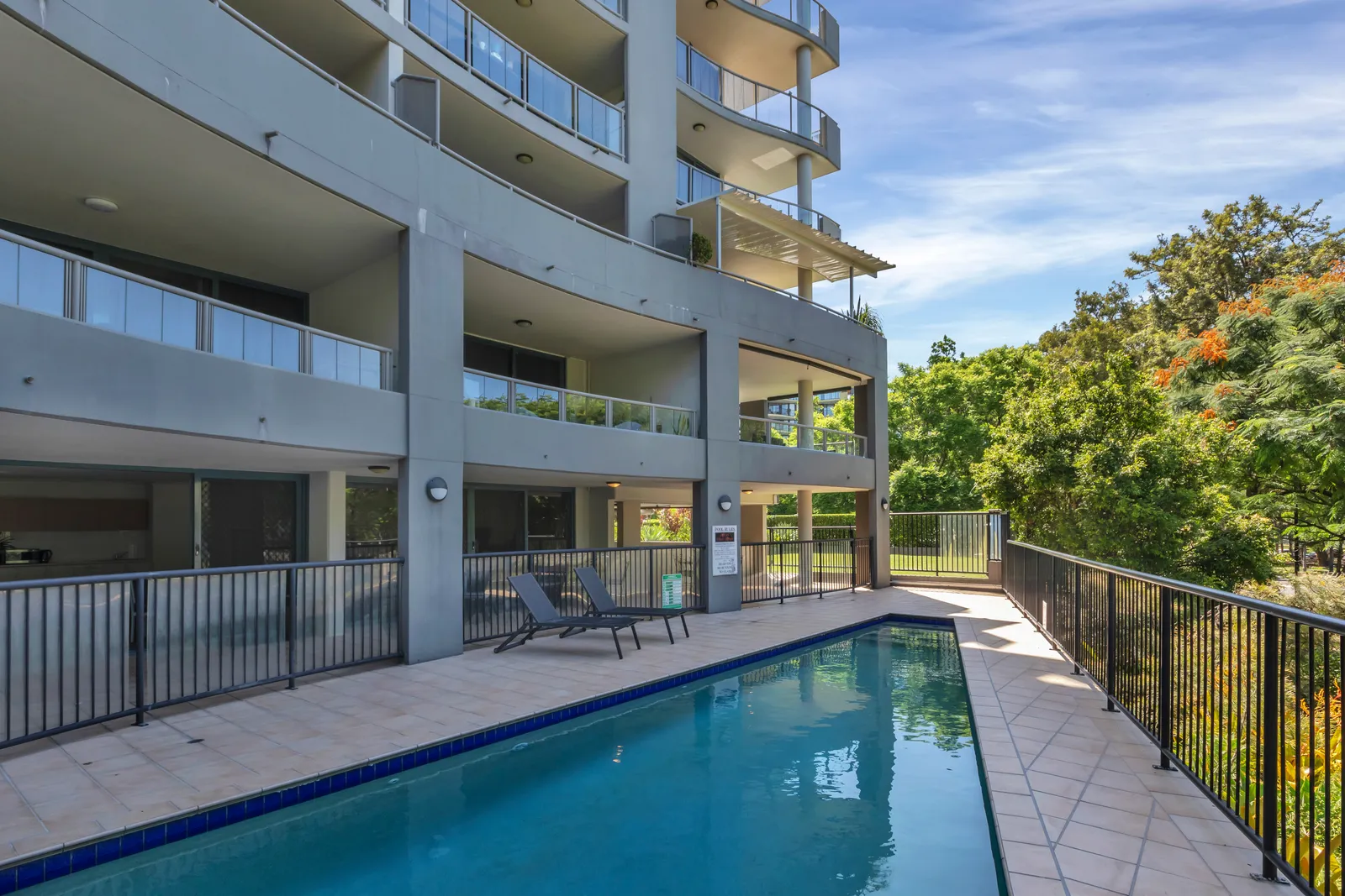307/21 Patrick Lane, Toowong