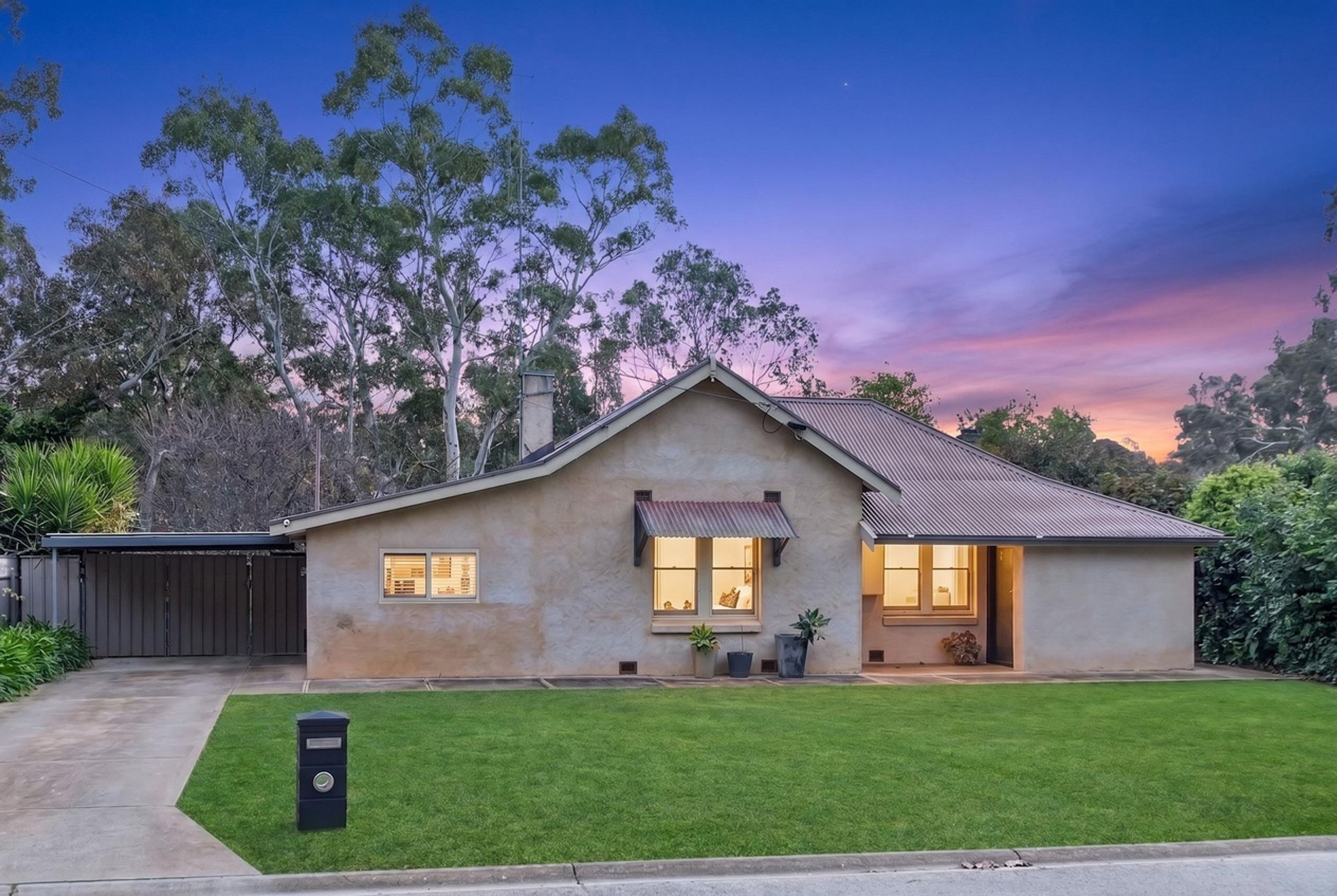 2 Warenda Road — photo from Ray White Clare Valley