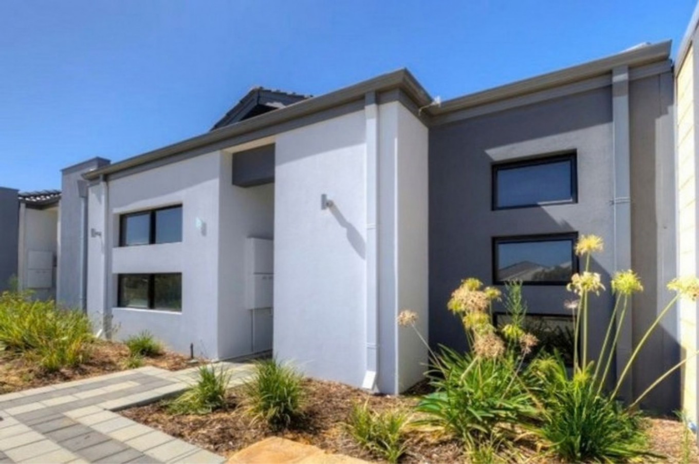 9 Hollyford Parade — photo from Ray White Northern Coast