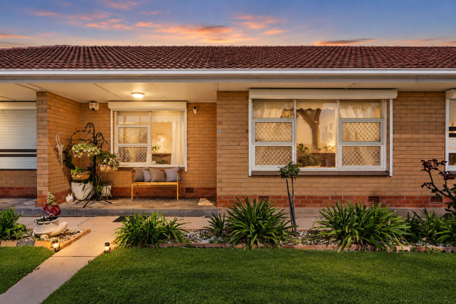 2/214 Findon Road — photo from Ray White Albert Park
