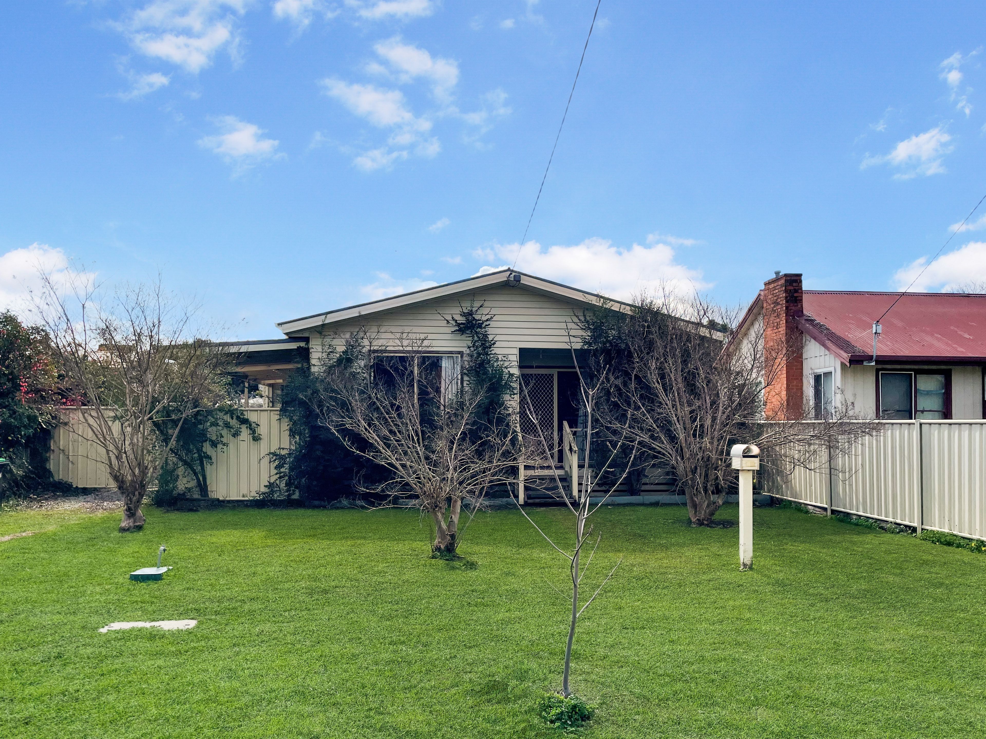 10 Albert Street — photo from Ray White Benalla