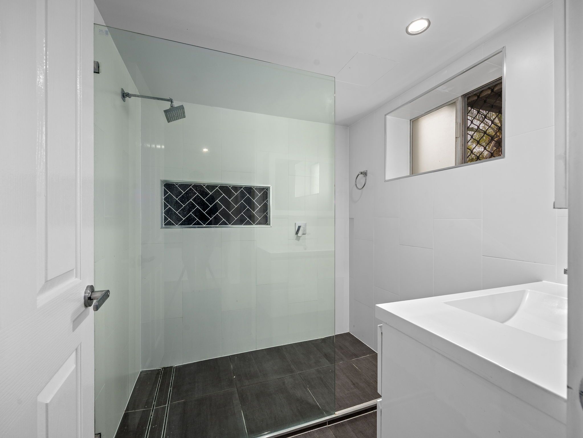 5 Olbern Crescent — photo 15 of 22