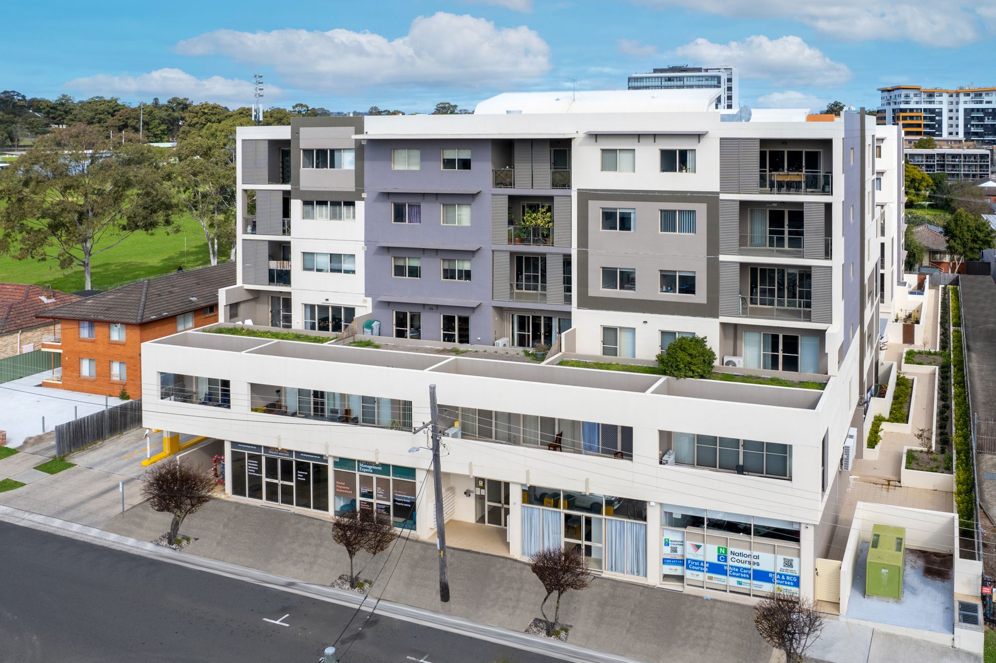 27/17 Warby Street, Campbelltown, NSW 2560