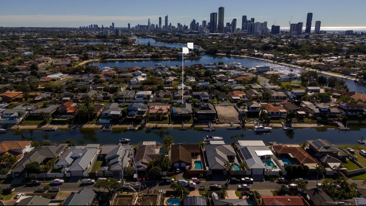 21 Firmin Court, Mermaid Waters, QLD 4218