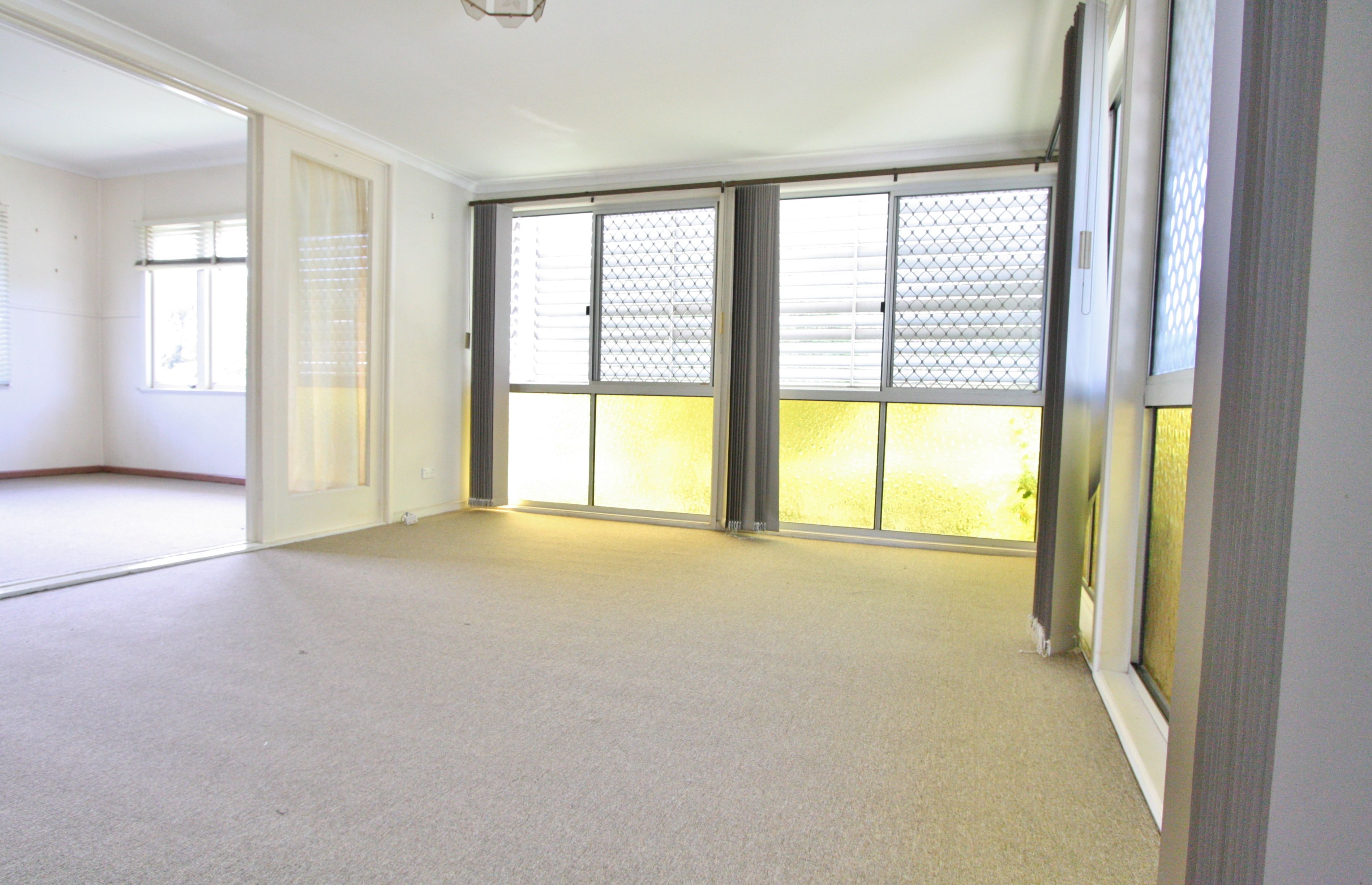 31 Seville Road, Holland Park, QLD 4121