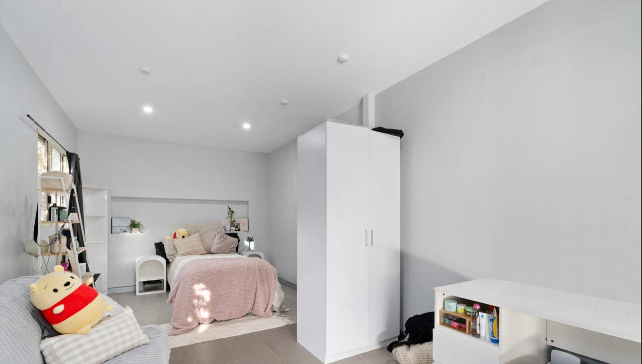 6 Aberdeen Road — photo 6 of 10