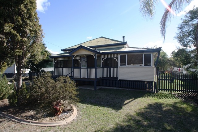 3 Dragon Street, Warwick, QLD 4370