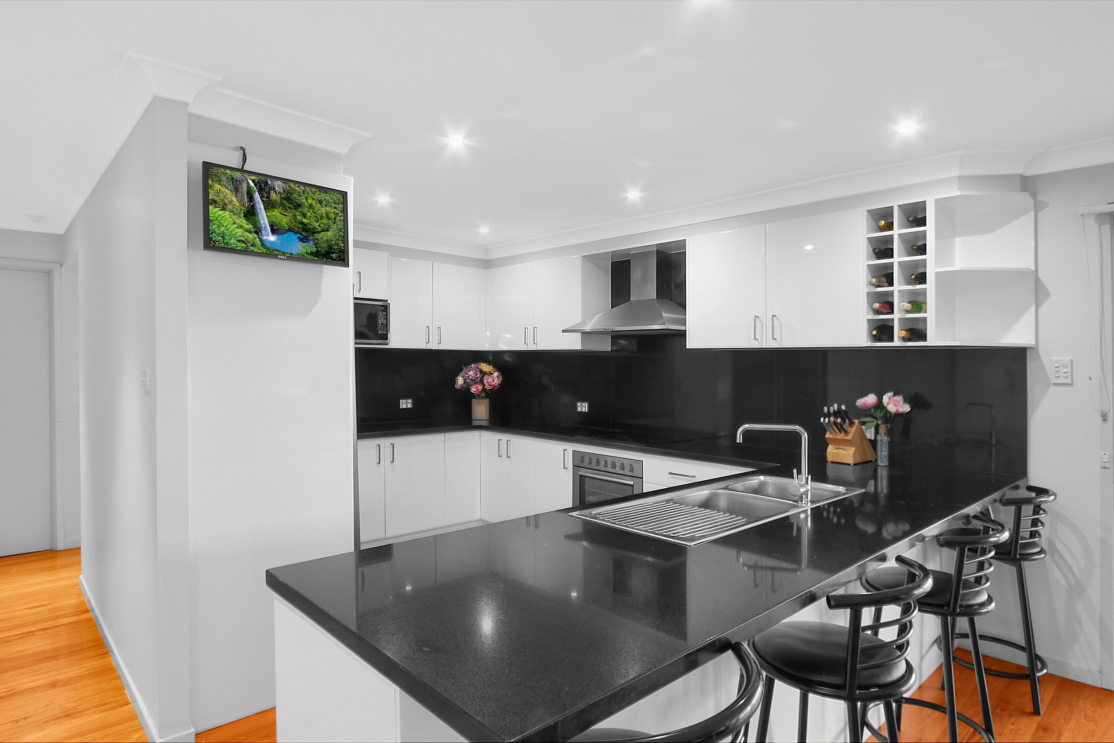 2 Bellette Close, Abbotsbury, NSW 2176