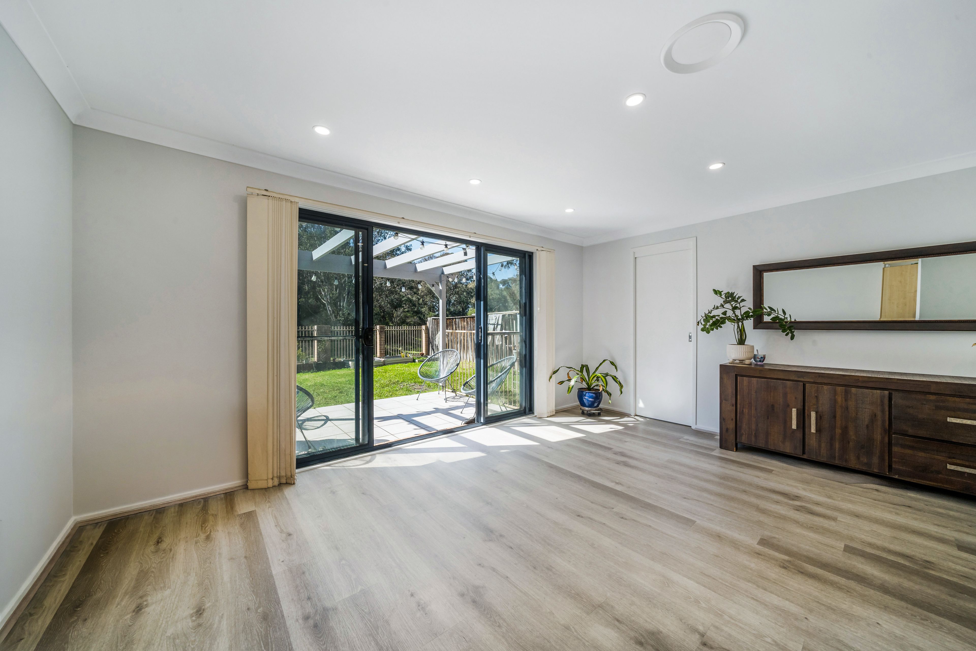 46 Coffs Harbour Avenue — photo 8 of 20