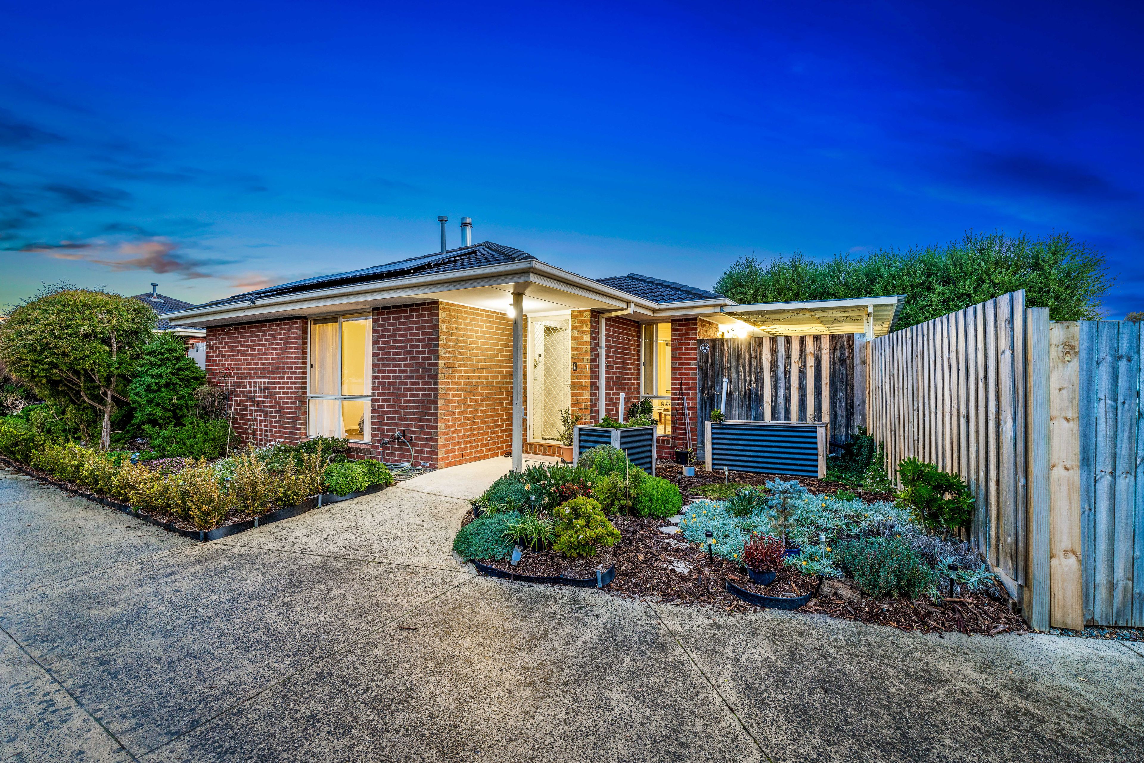 10 Milner Court, Cranbourne VIC 3977