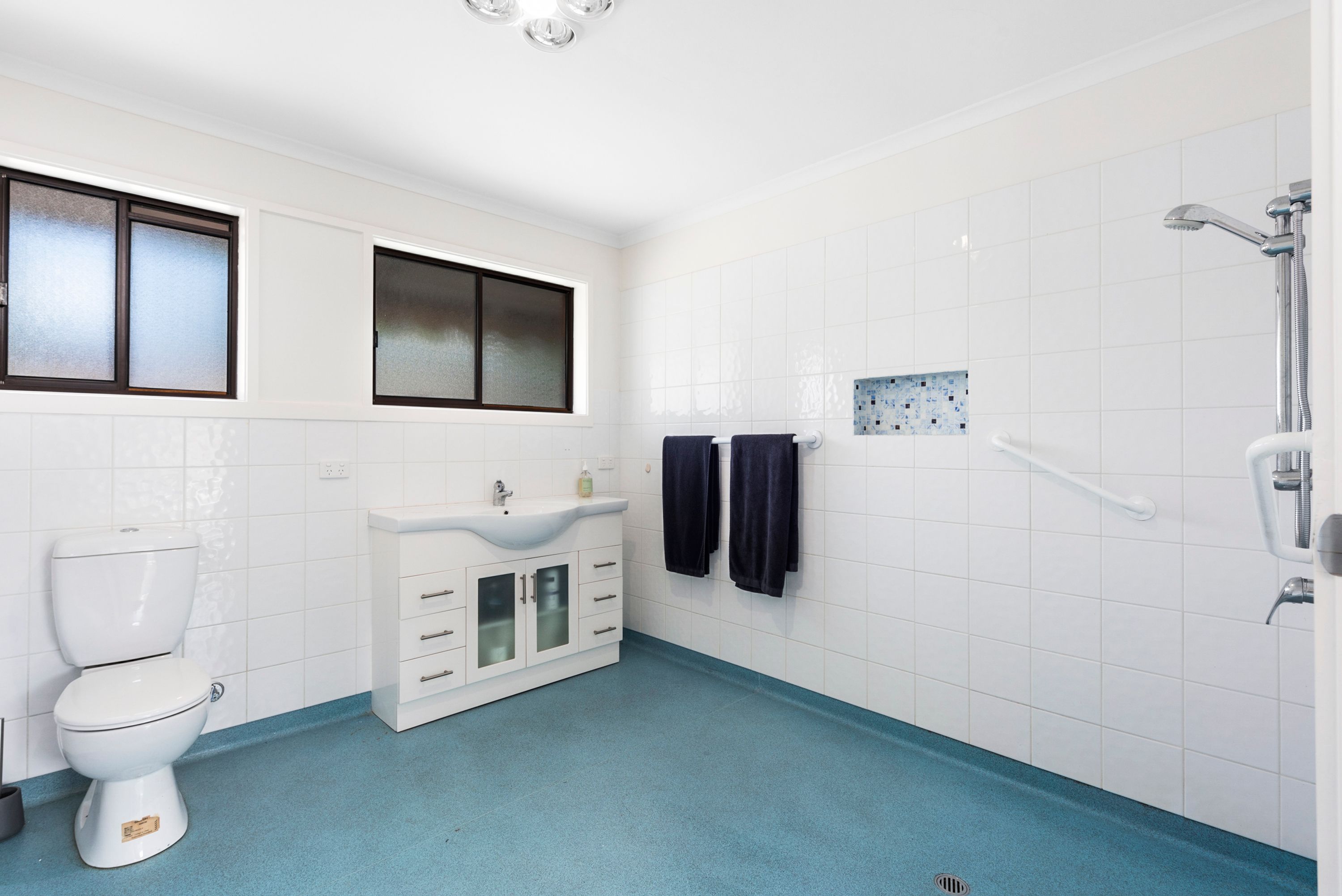 8 Carcoola Court — photo 5 of 10