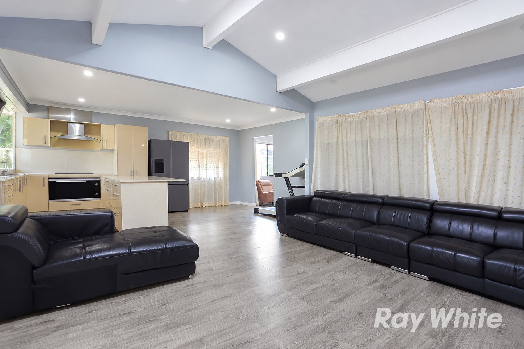 11 Nile Place — photo 3 of 15