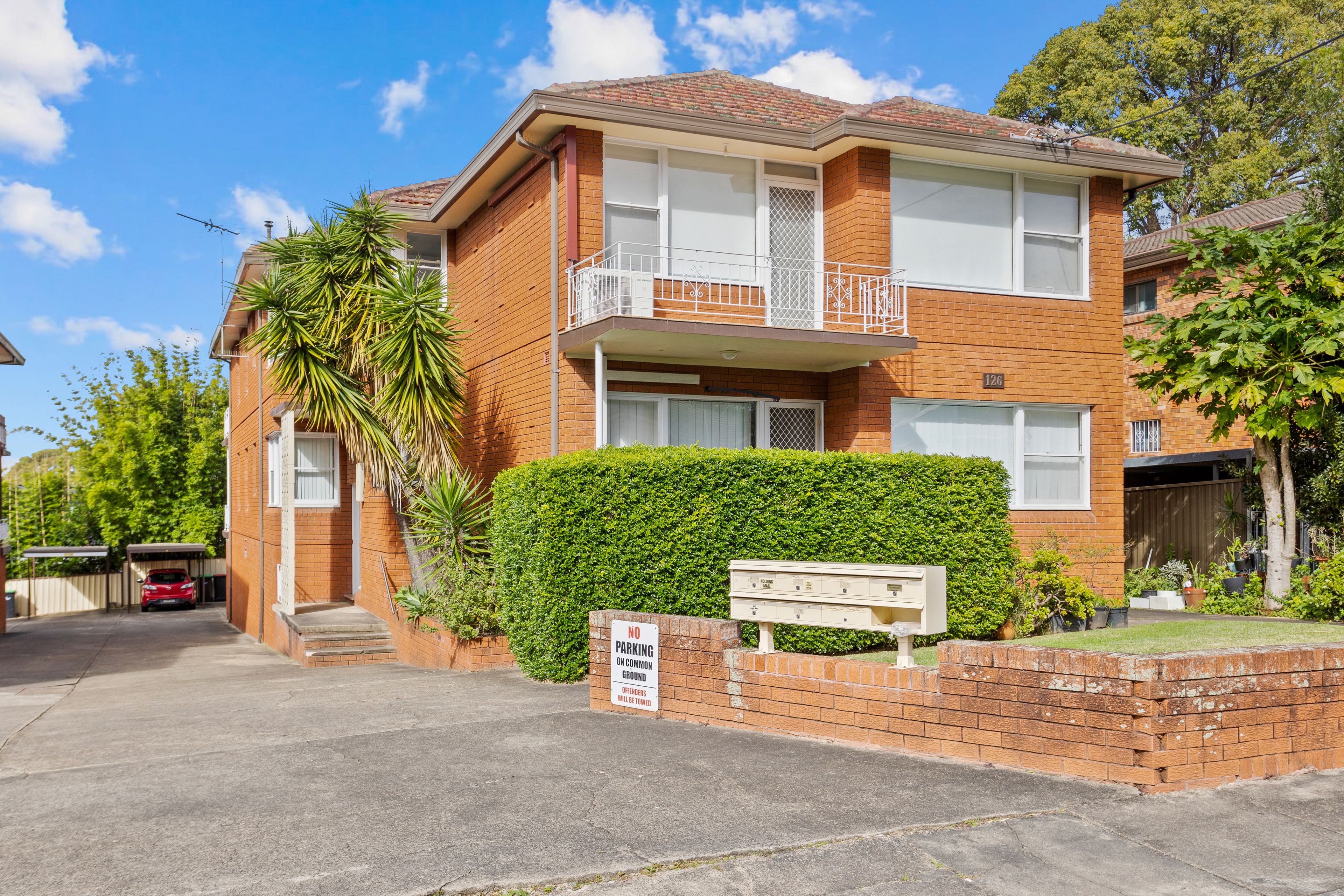126 Railway Parade, Mortdale NSW 2223