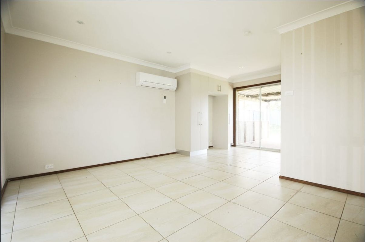 17 Blairgowrie Circuit, St Andrews, NSW 2566