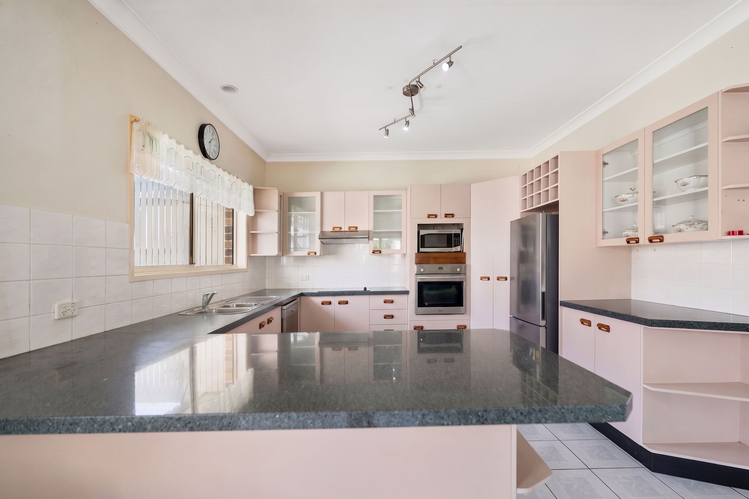 6 Bluefin Court — photo 8 of 21