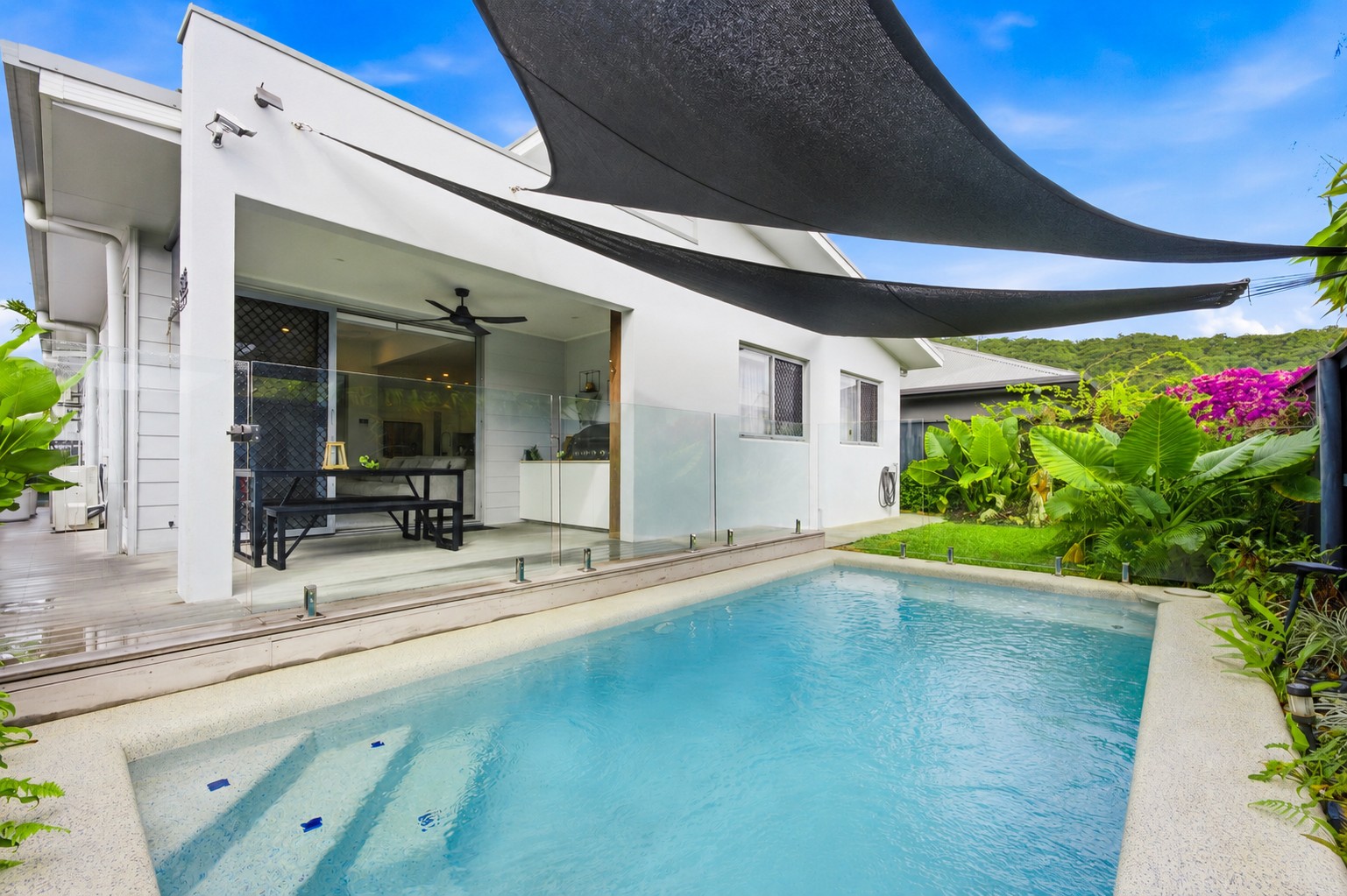 17 Master Circuit, Trinity Beach, QLD 4879