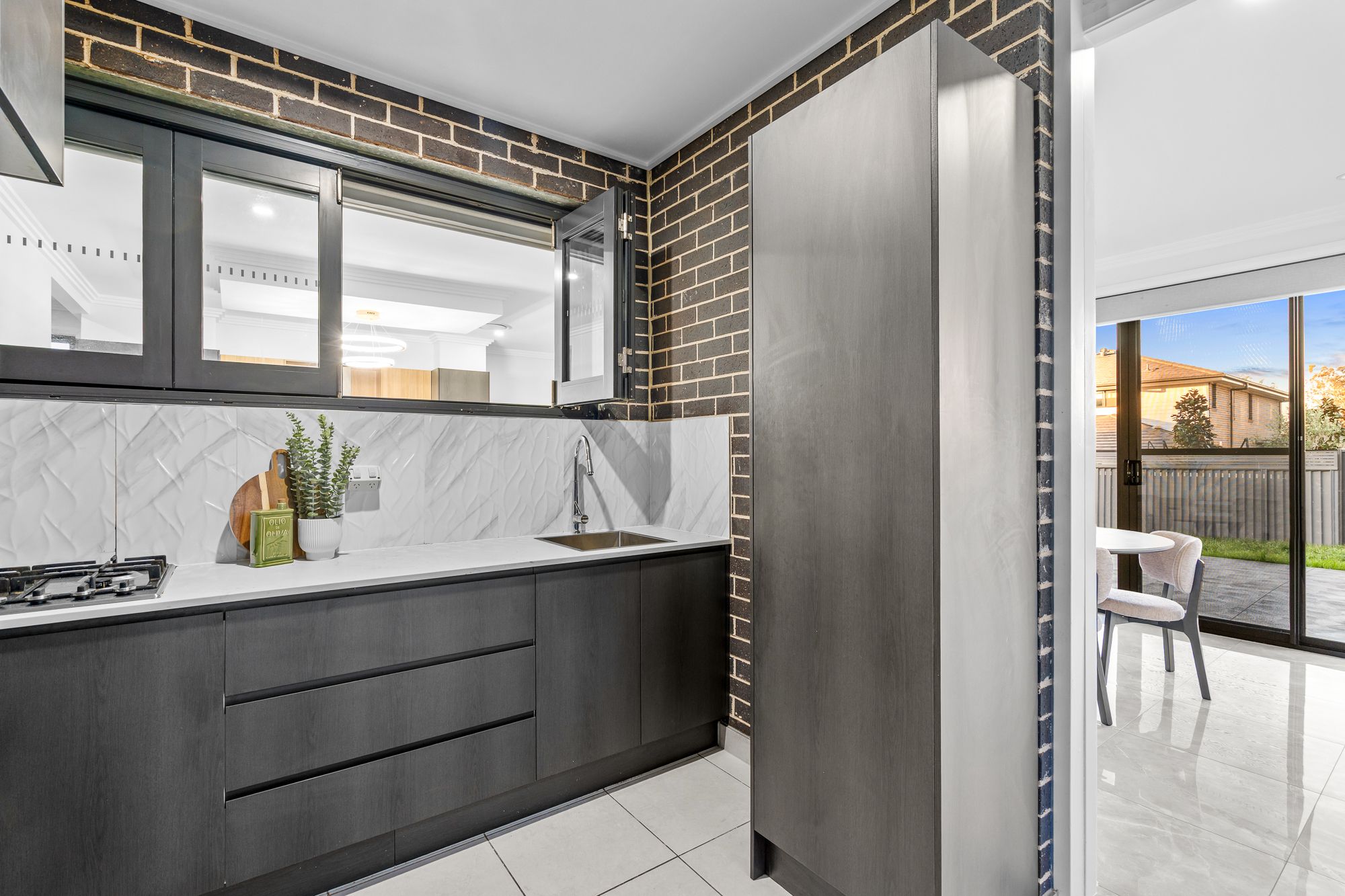 35 Tarcoola Drive (GABLES ) — photo 14 of 21