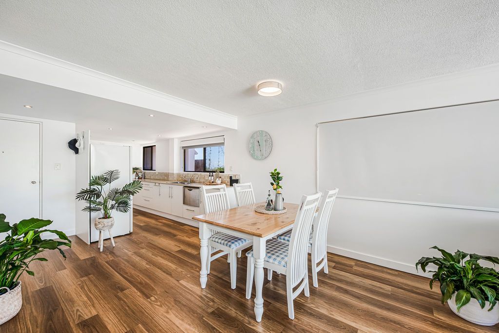 2/72 Tantula Road West, Alexandra Headland, QLD 4572