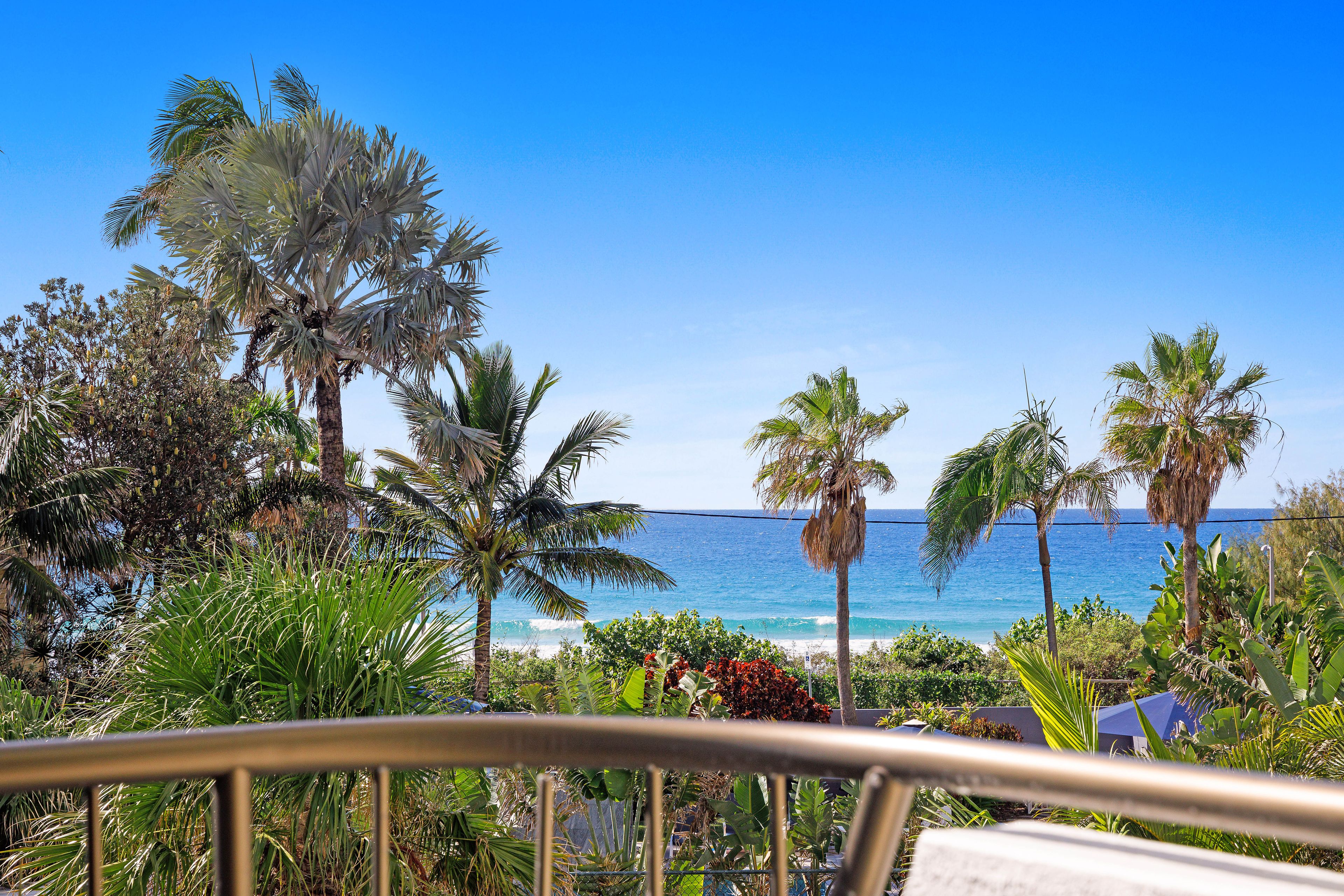 4 Britannia Avenue 'Ocean Royale', Broadbeach QLD 4218