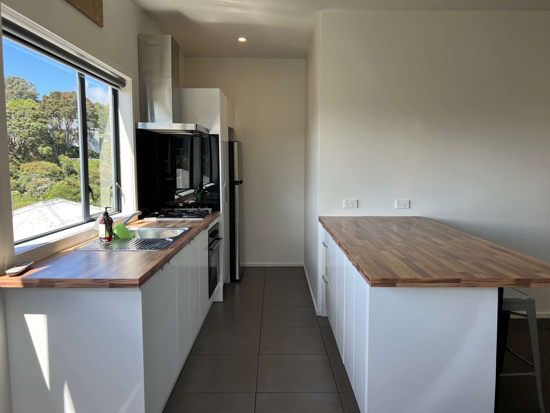 51B Raroa Road photo 1