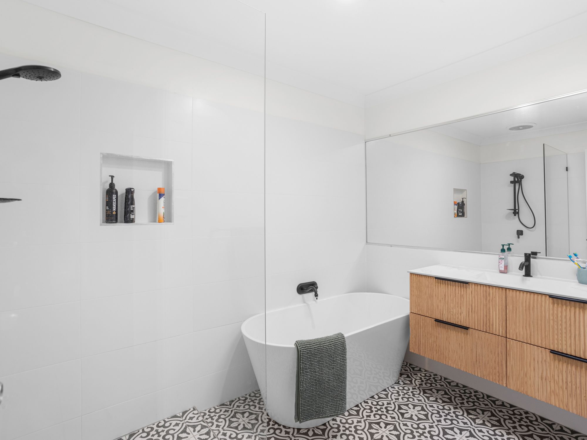 15 Nicola Way — photo 12 of 17