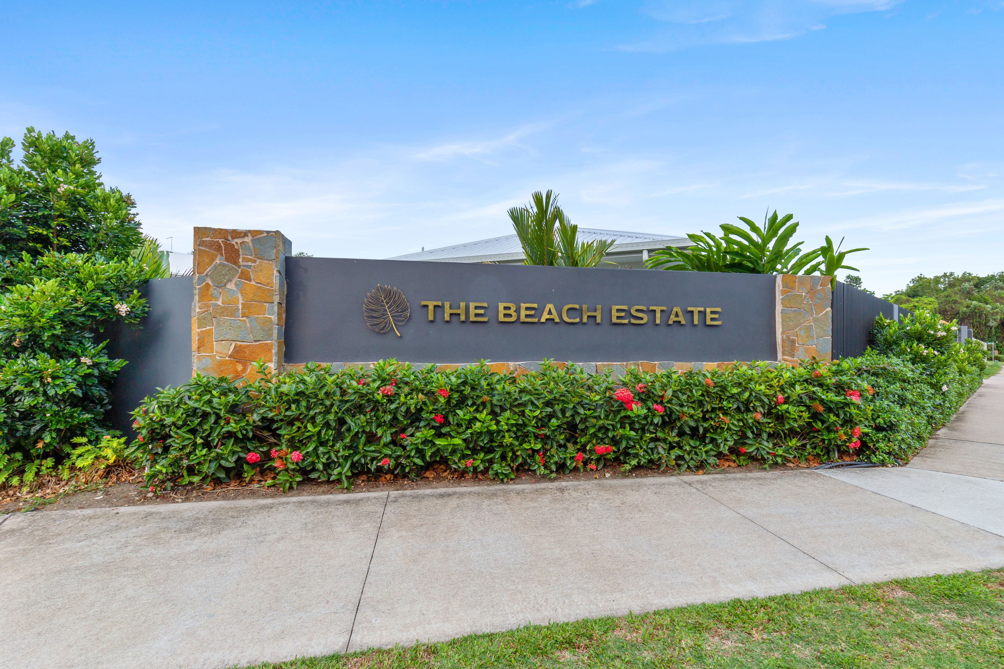 2 Beach Close — photo 5 of 11
