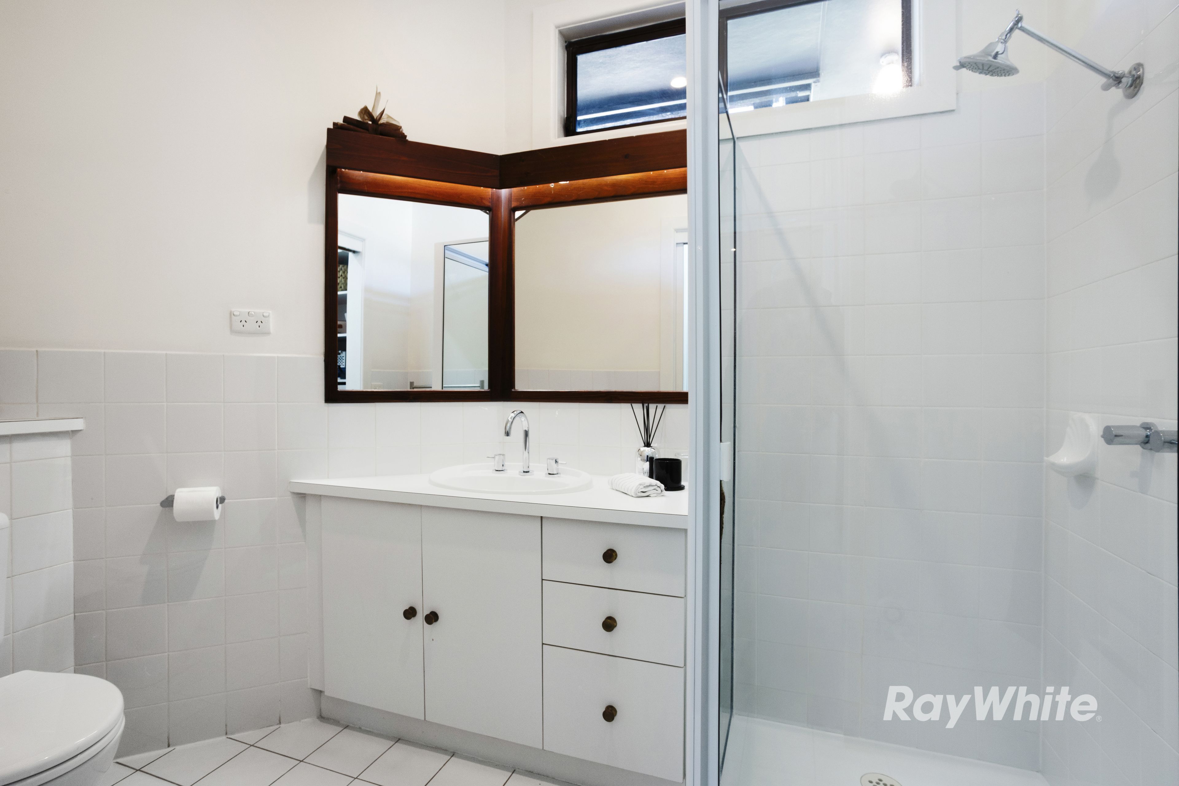 6 Royal Terrace — photo 13 of 22