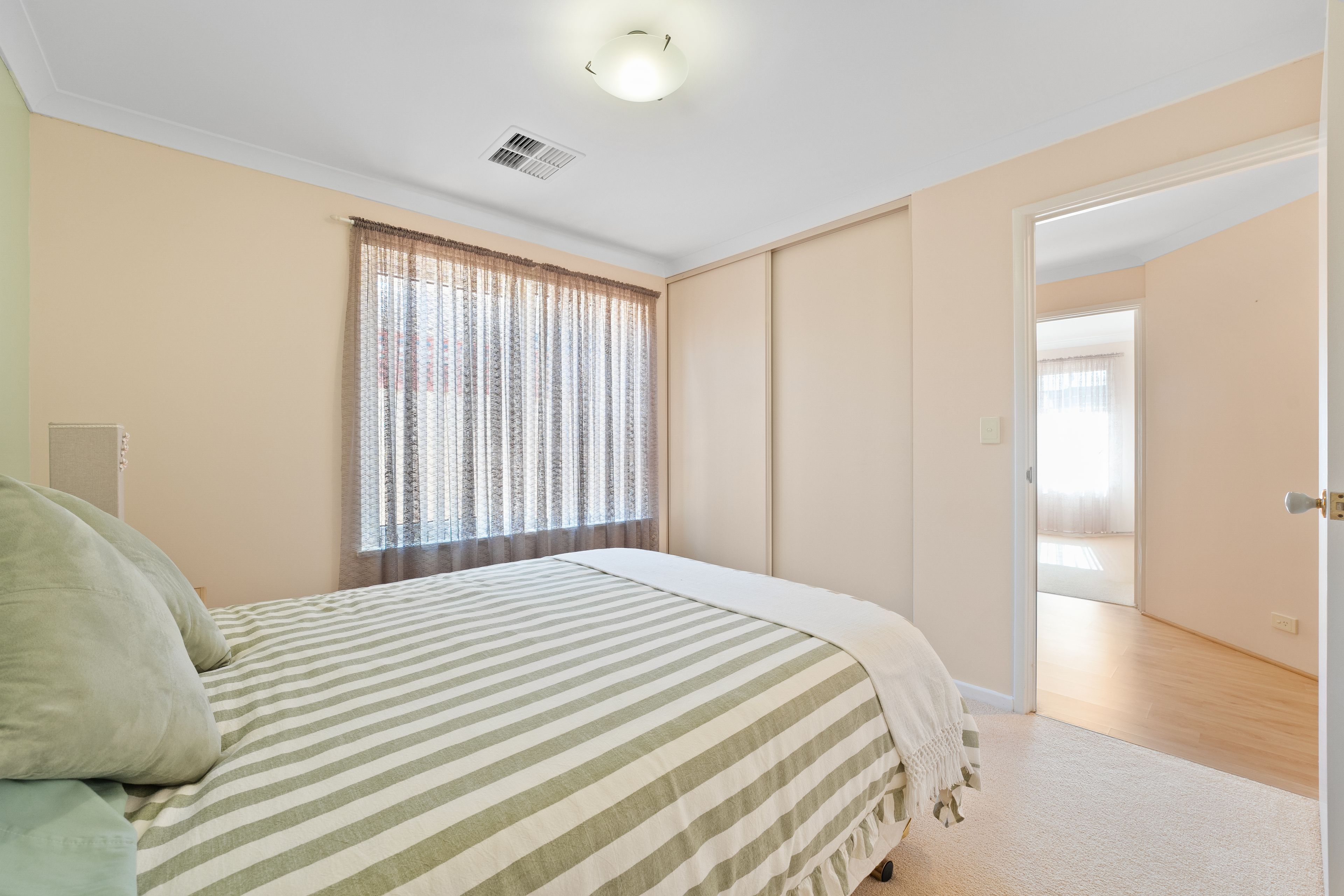 4 Ortona Crescent — photo 19 of 30