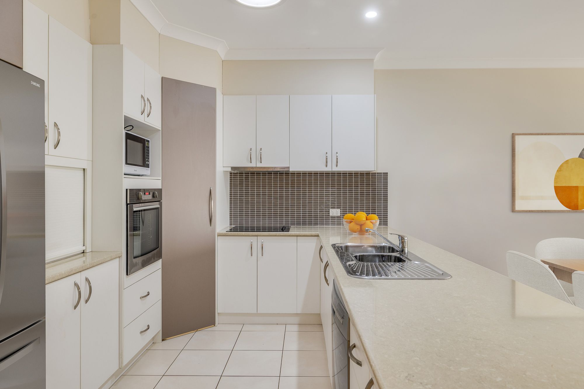 2/13 Campbell Drive — photo 5 of 10