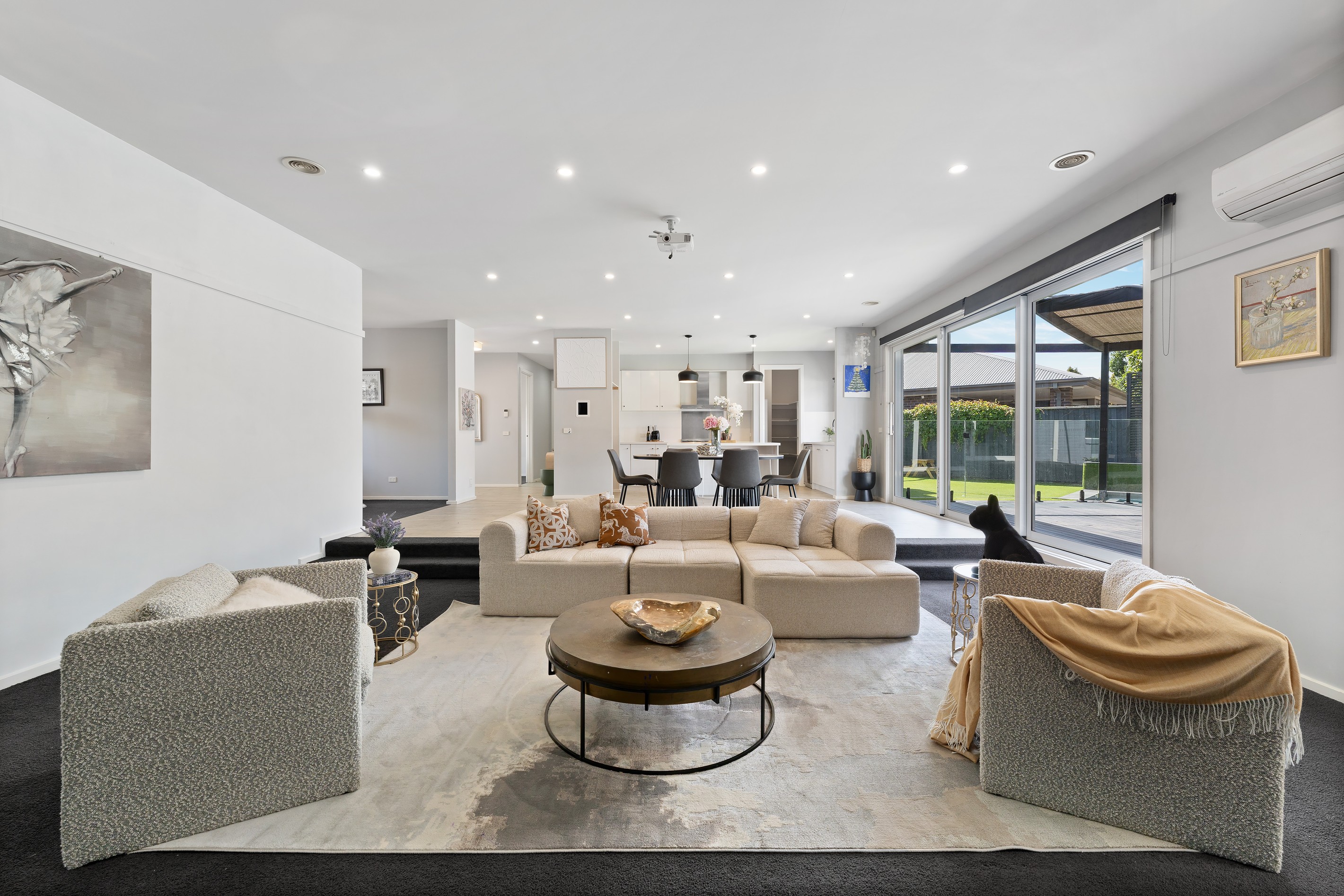 3 Brightstone Drive, Clyde North, VIC 3978