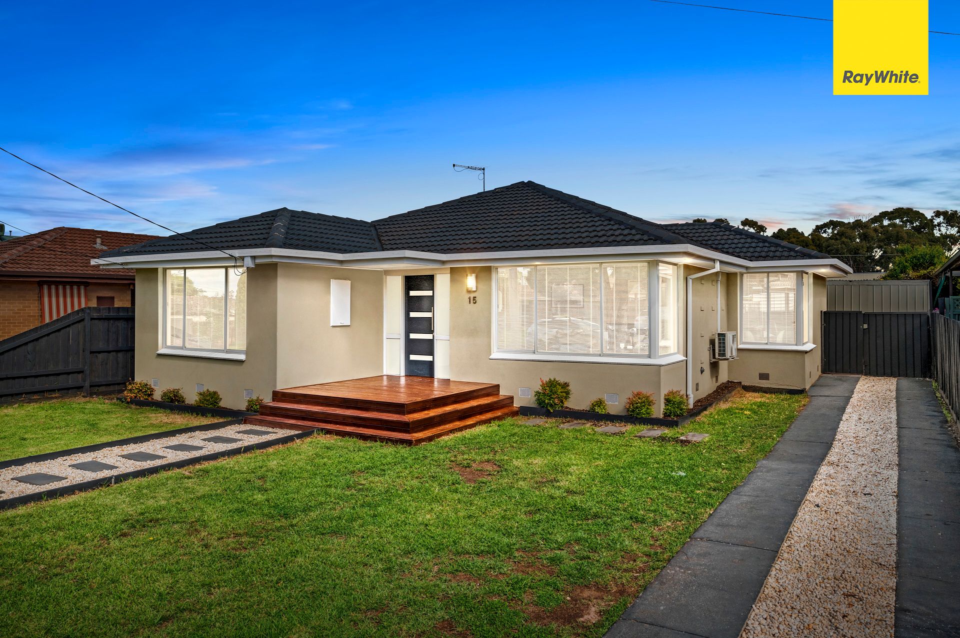 15 Brixton Place, Melton VIC 3337