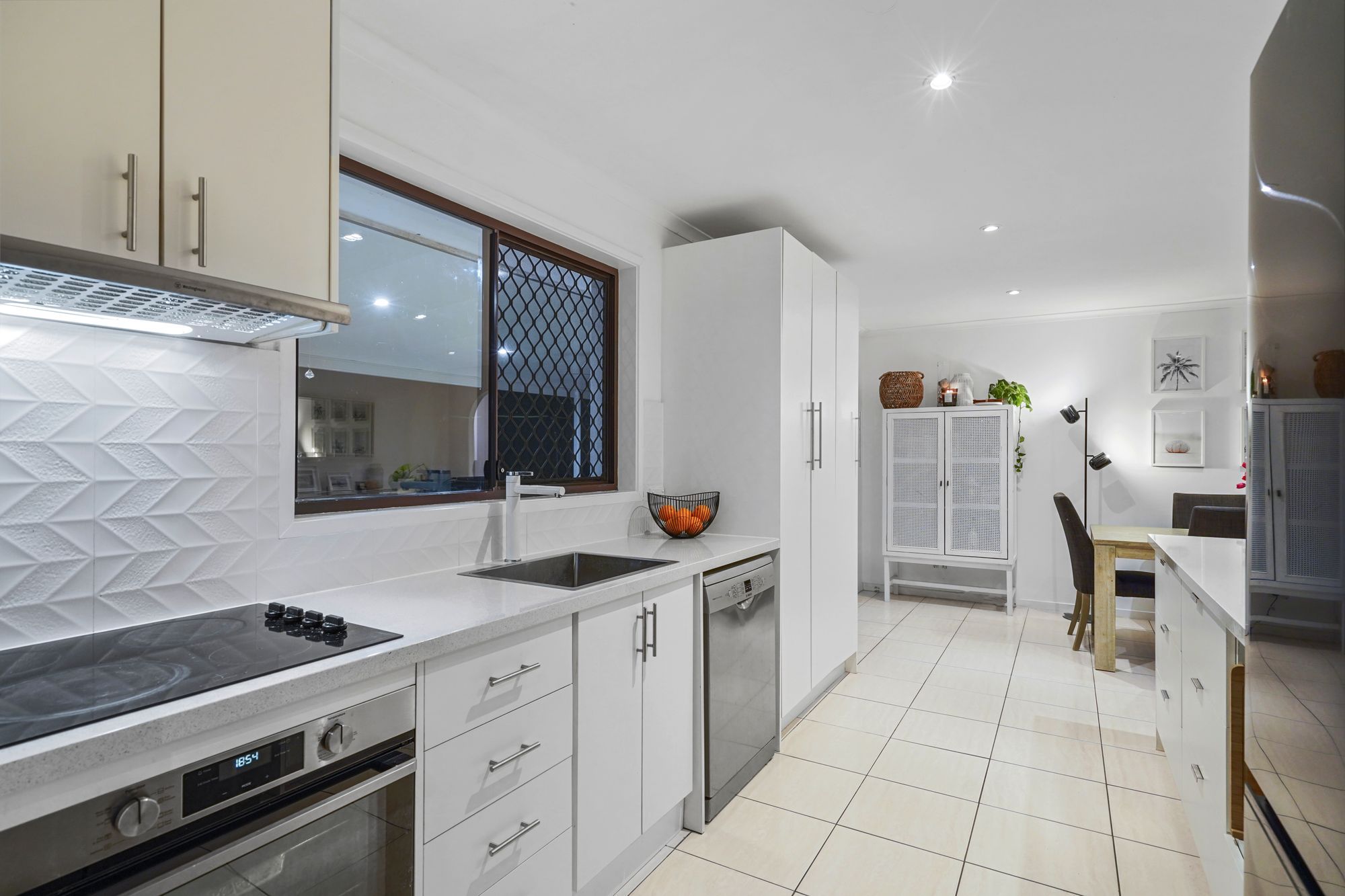 8 Leanne Court — photo 10 of 26