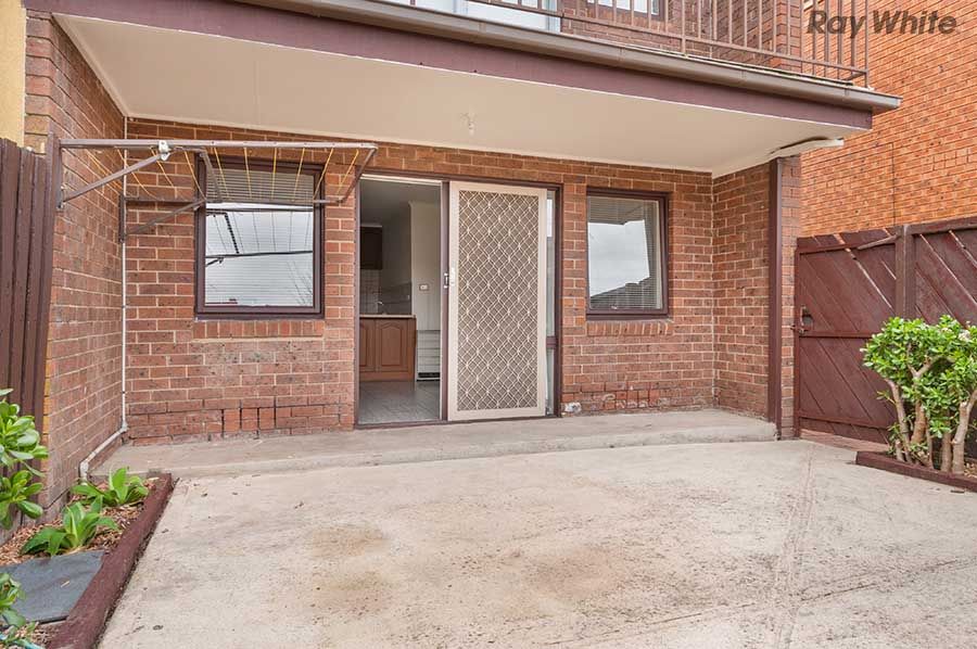 2/14 John Street, St Albans, VIC 3021