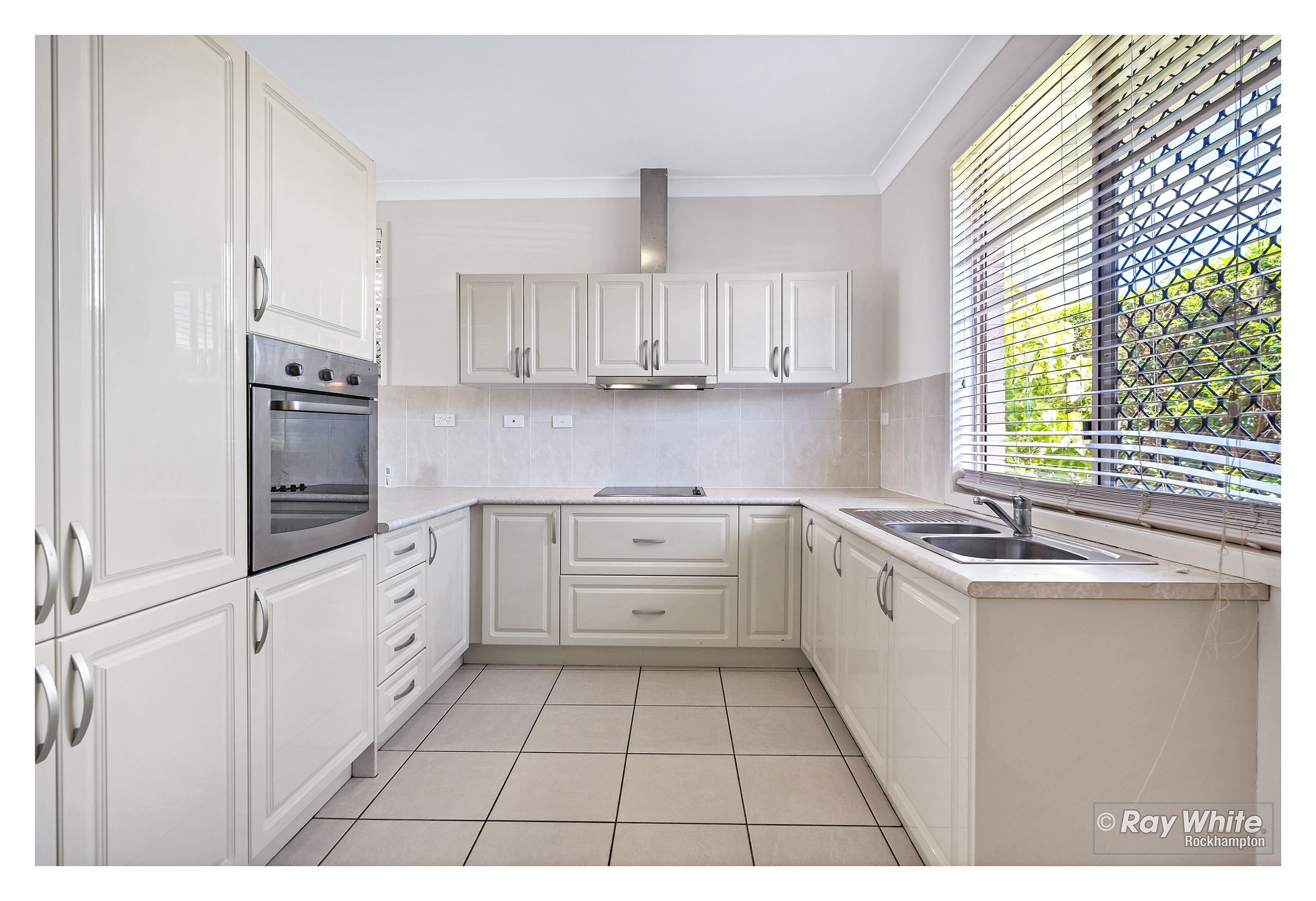 11/10 Eveline Street, Gracemere, QLD 4702 Sold Unit Ray White