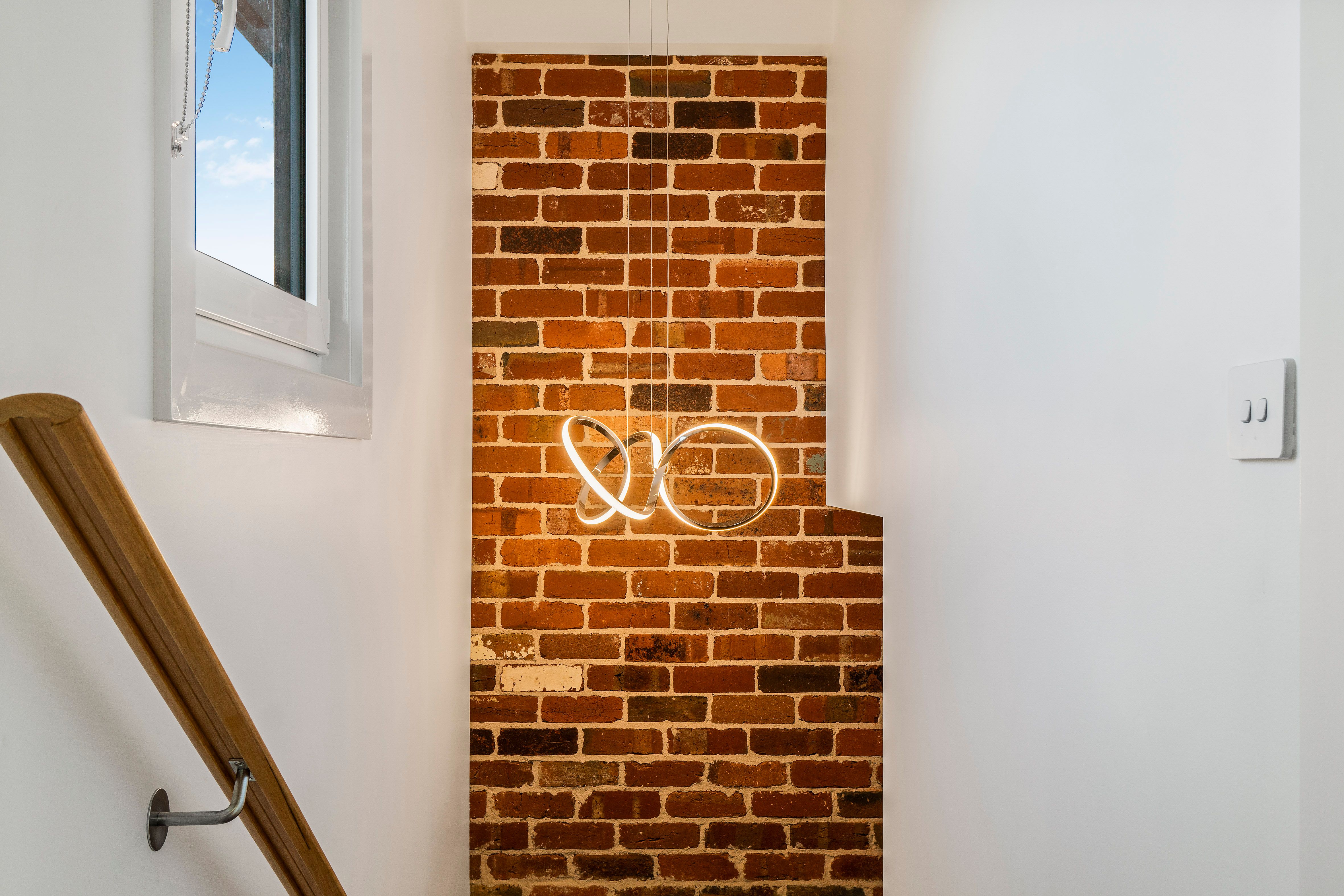 17 Henderson Street — photo 3 of 10