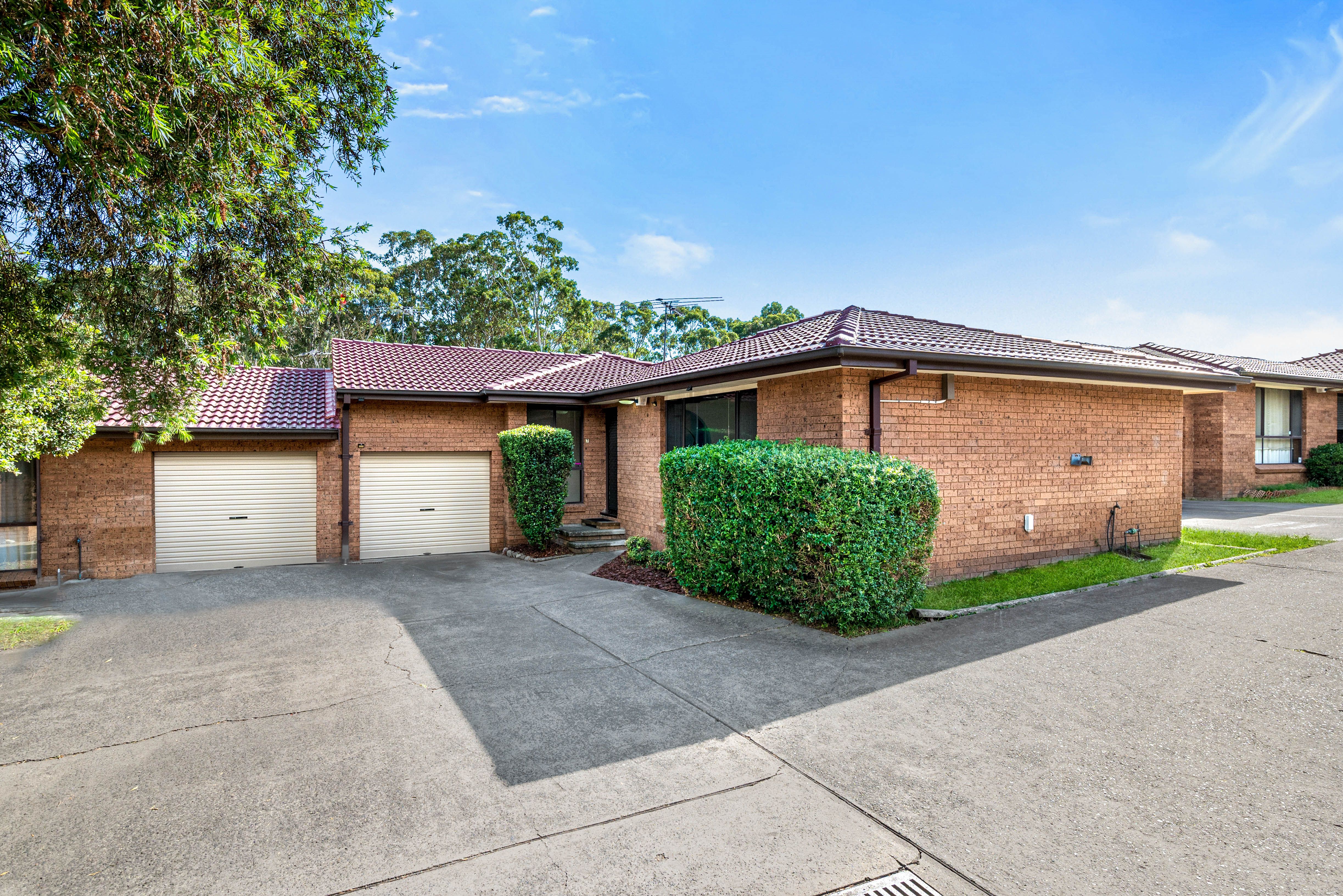 4 Mary Street, Macquarie Fields NSW 2564