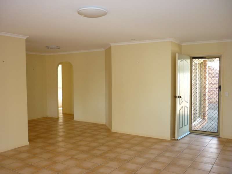 2/214 Karawatha Drive, Buderim, QLD 4556