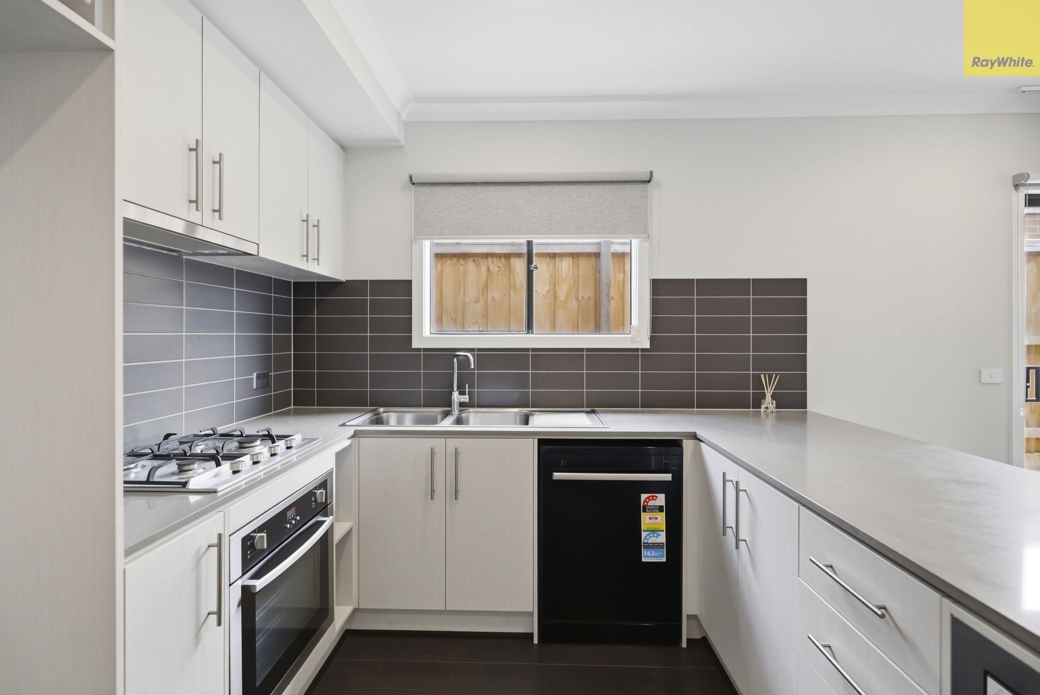 21 Swanton Avenue, Maddingley, VIC 3340