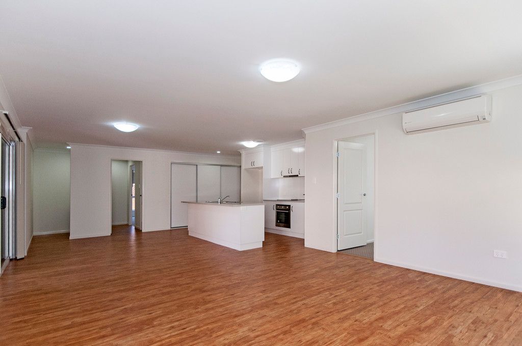 4 Tarlington Street, Middle Ridge, QLD 4350