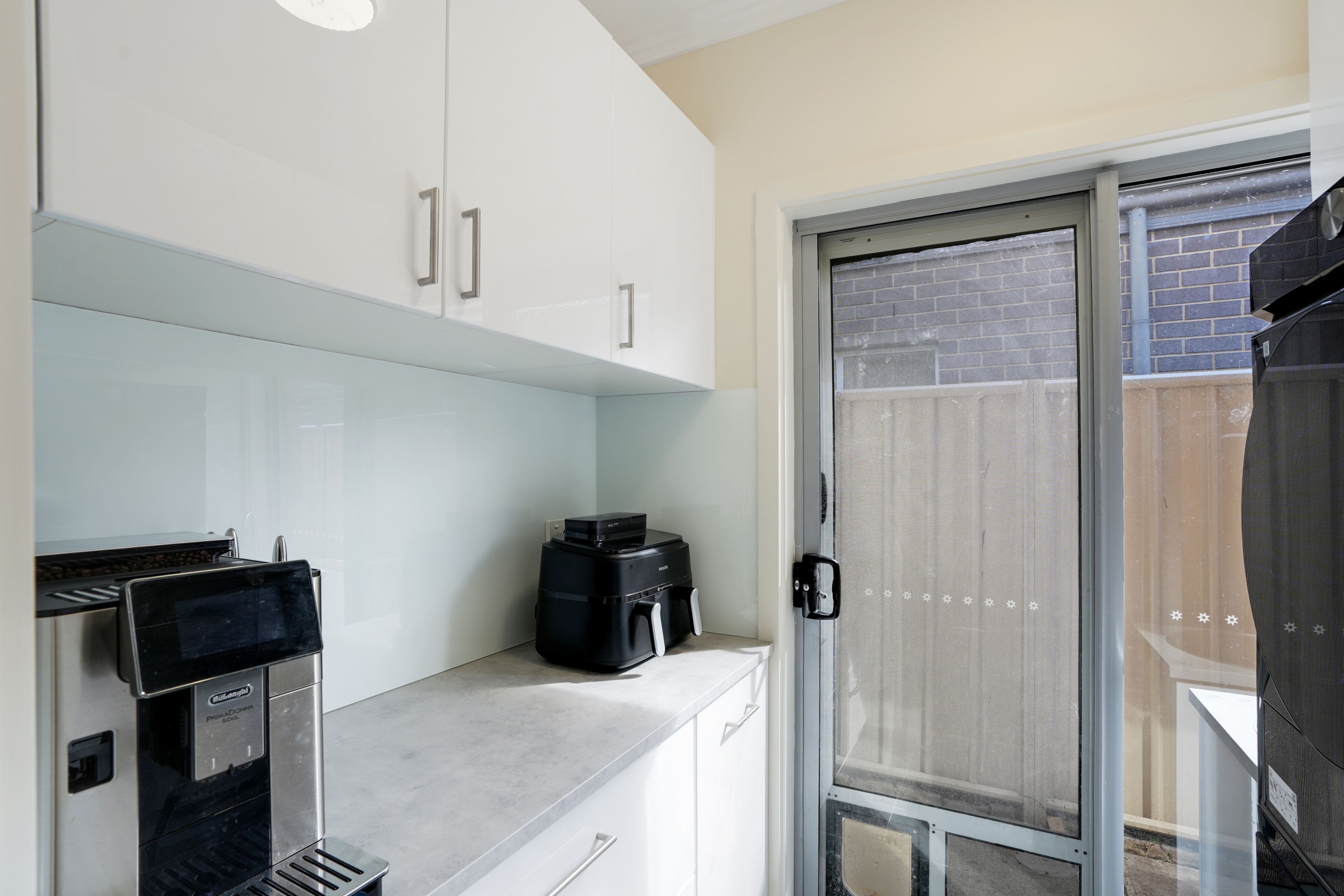 3 Cowra Crescent — photo 11 of 26