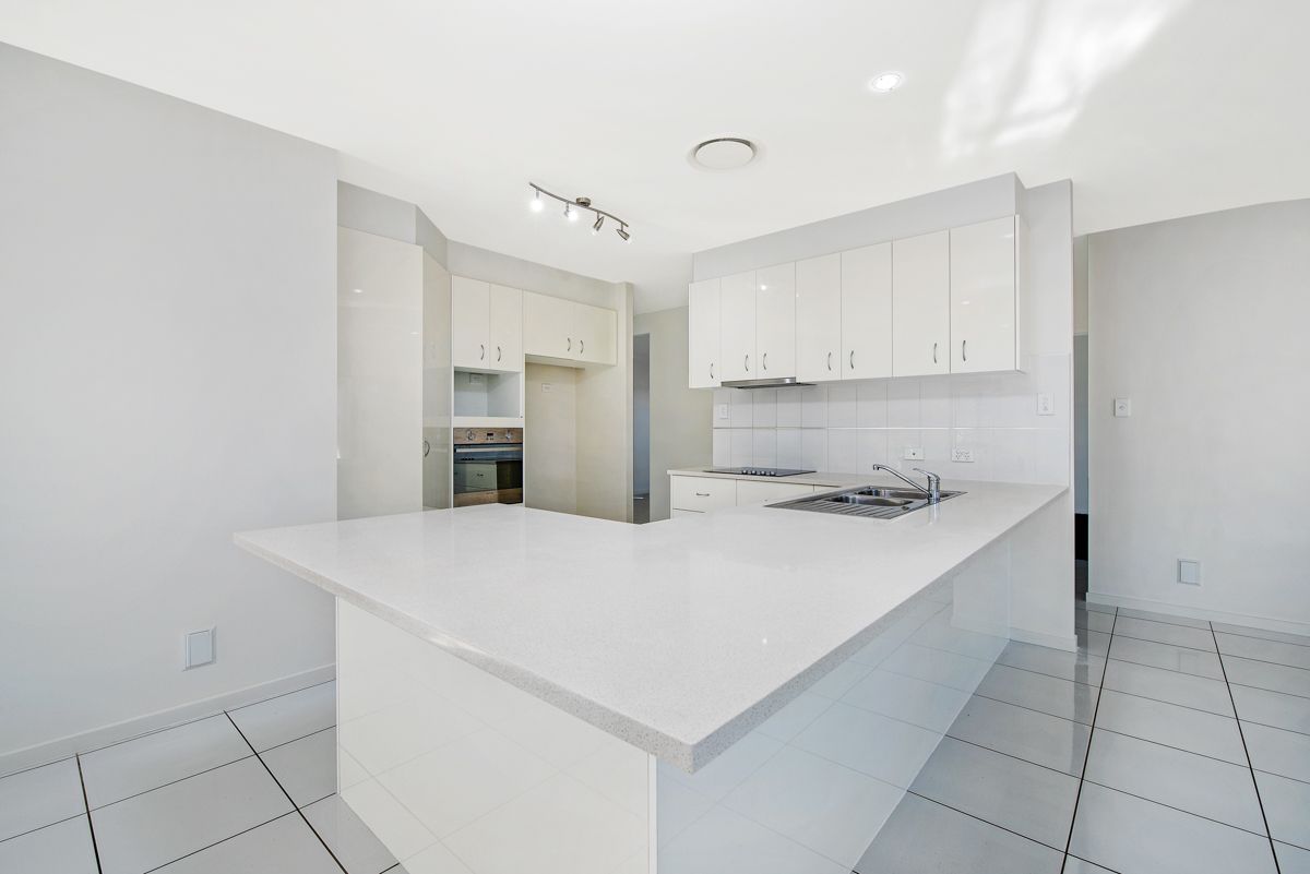 20 Forest Pines Boulevard, Forest Glen, QLD 4556