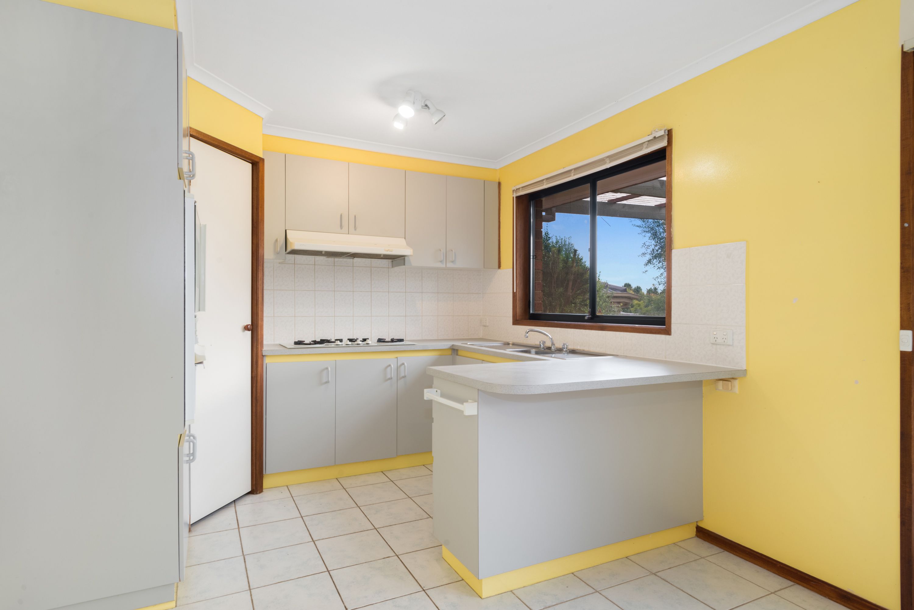 63 Allora Avenue, Ferntree Gully, VIC 3156