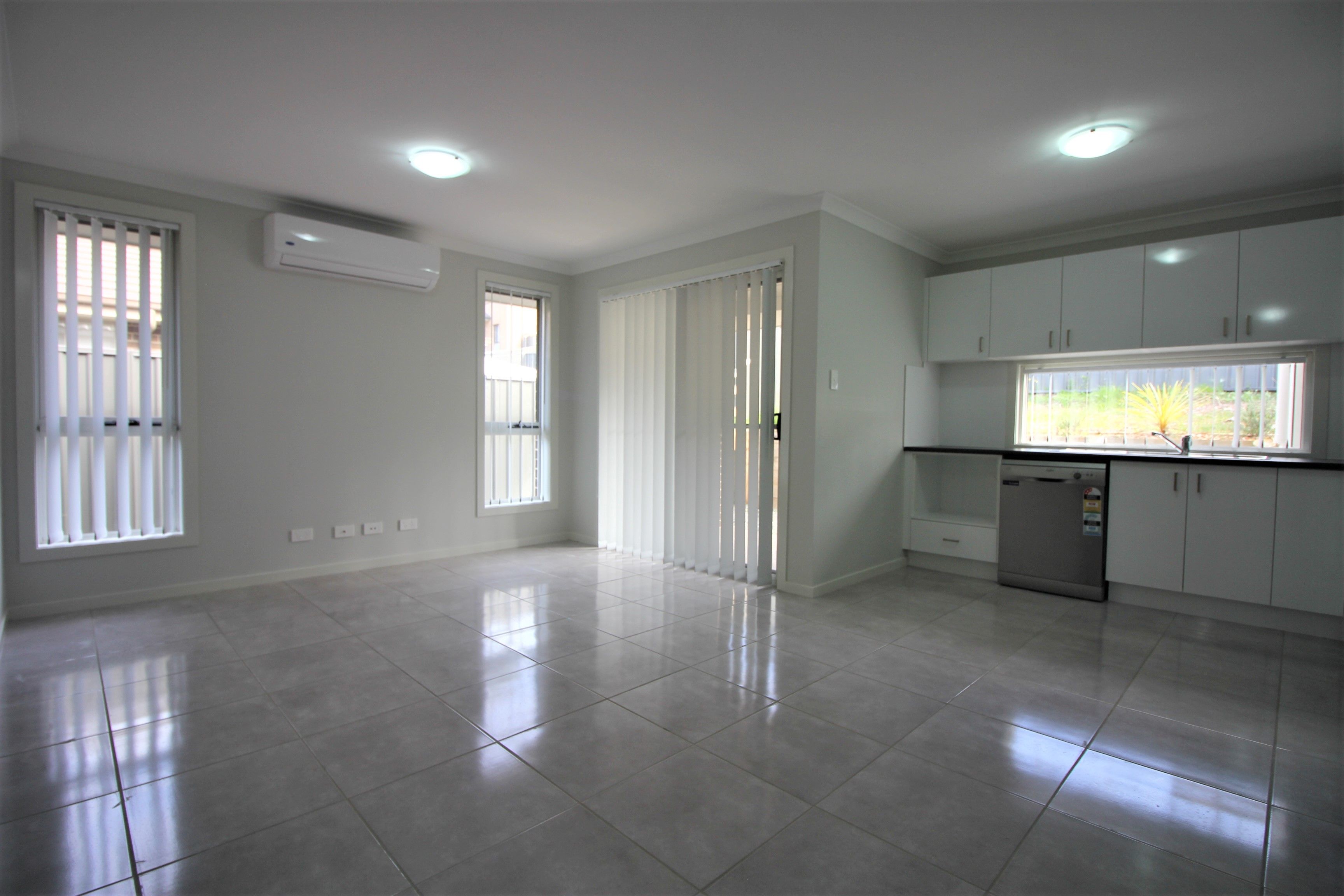 1B Creswell Street, WADALBA, NSW 2259