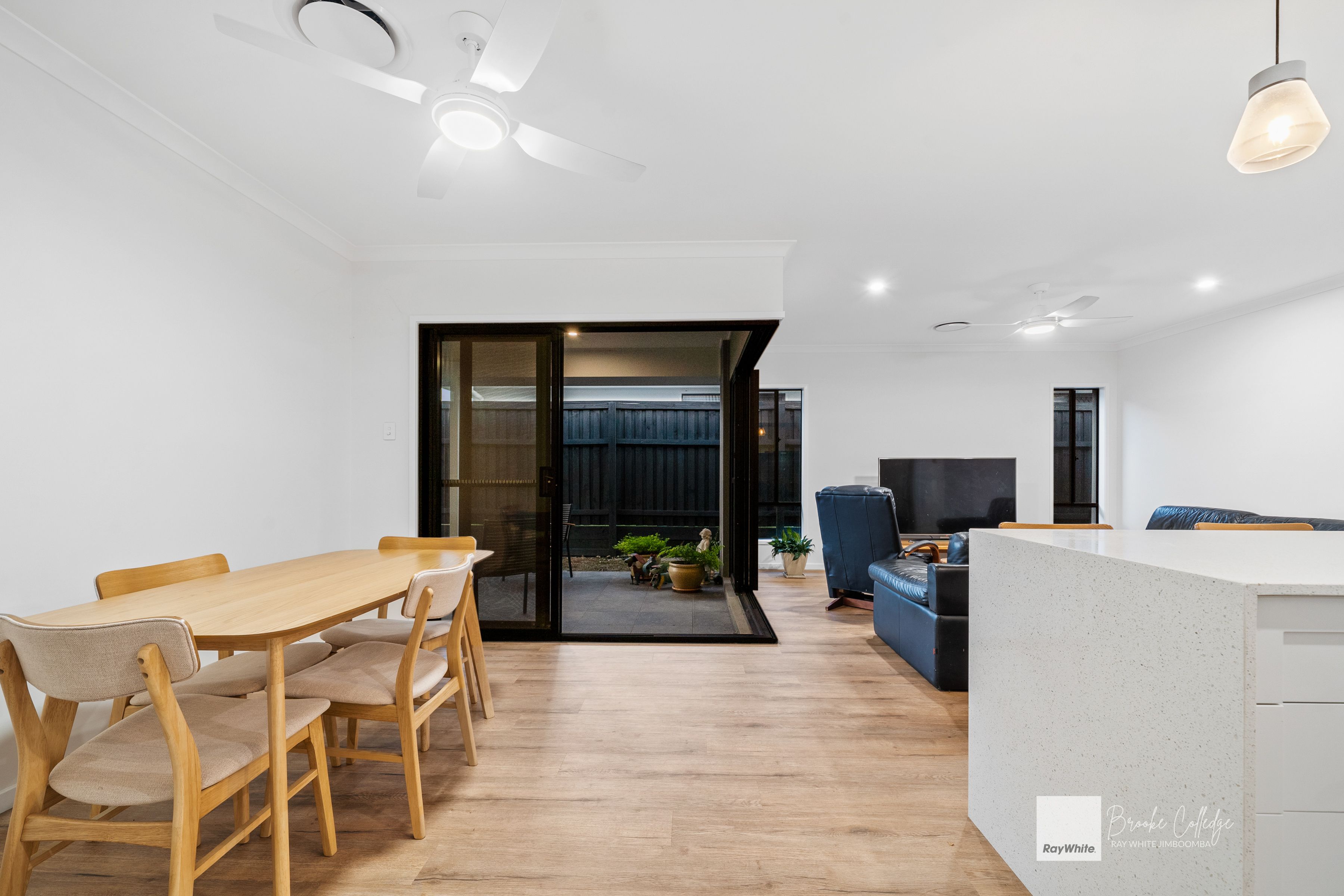 21 Colmar Street — photo 7 of 21