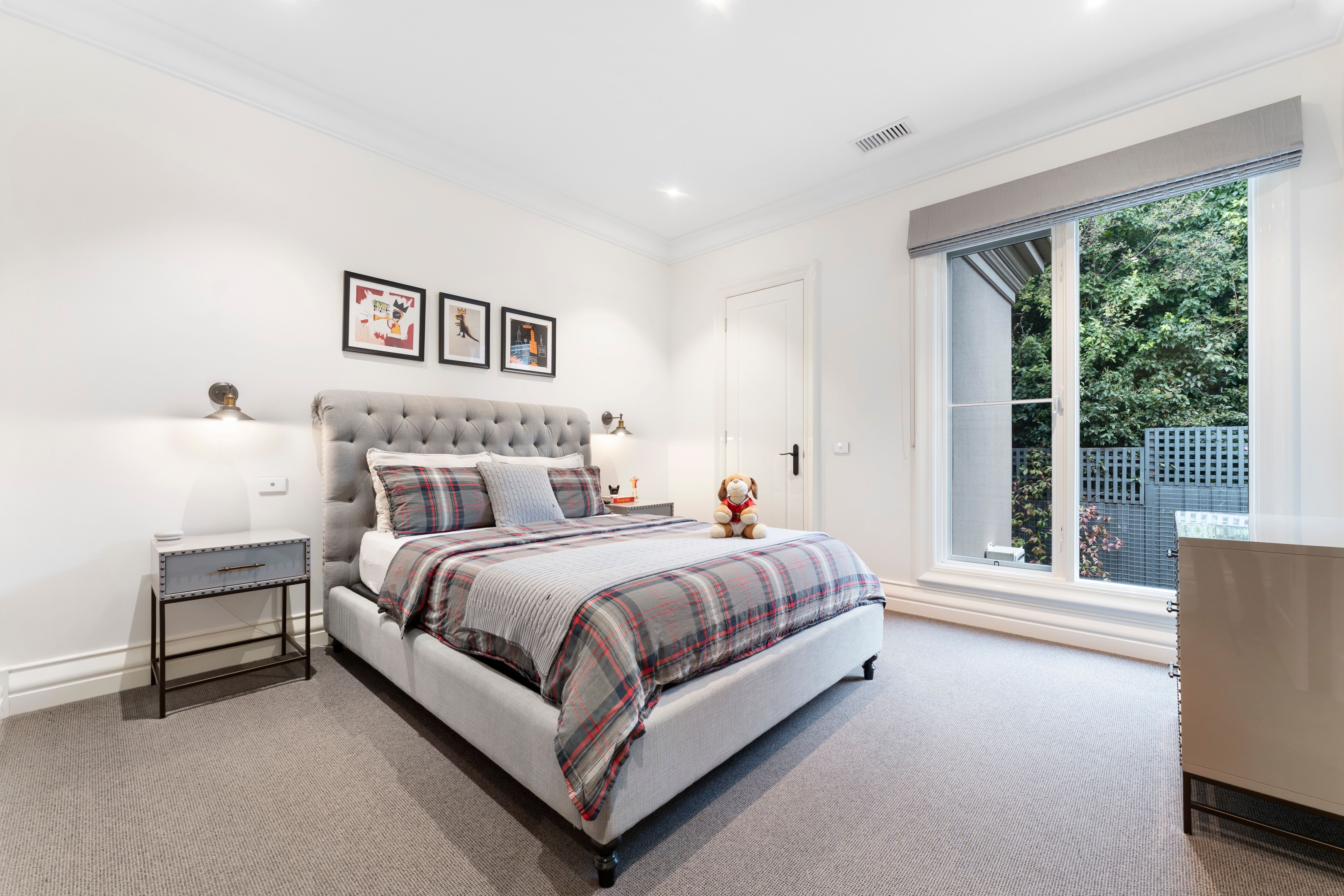 10 Gwingana Crescent — photo 13 of 22