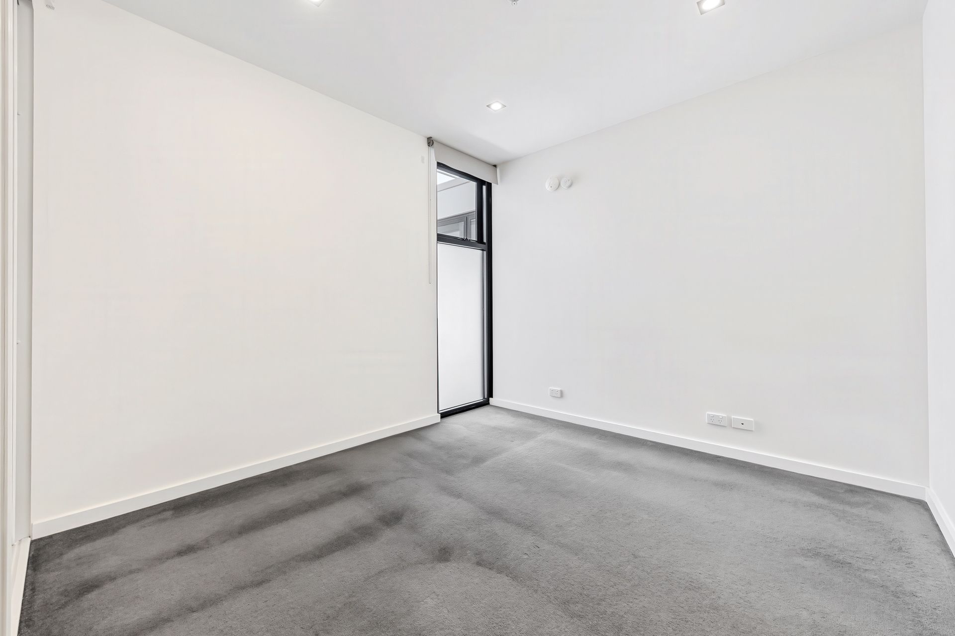 405/33 Harrow Street — photo 7 of 9