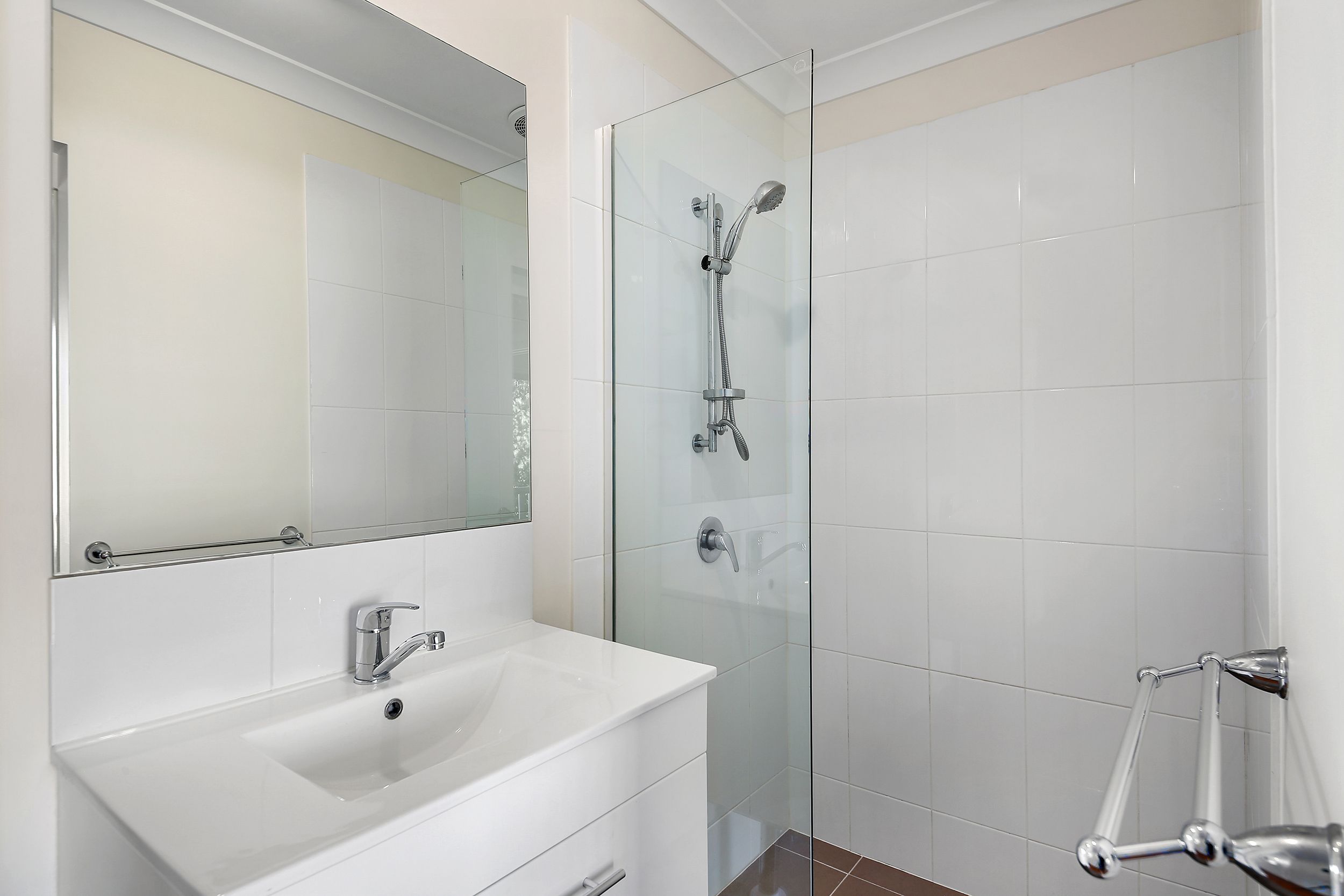 10 Indigo Road — photo 7 of 14