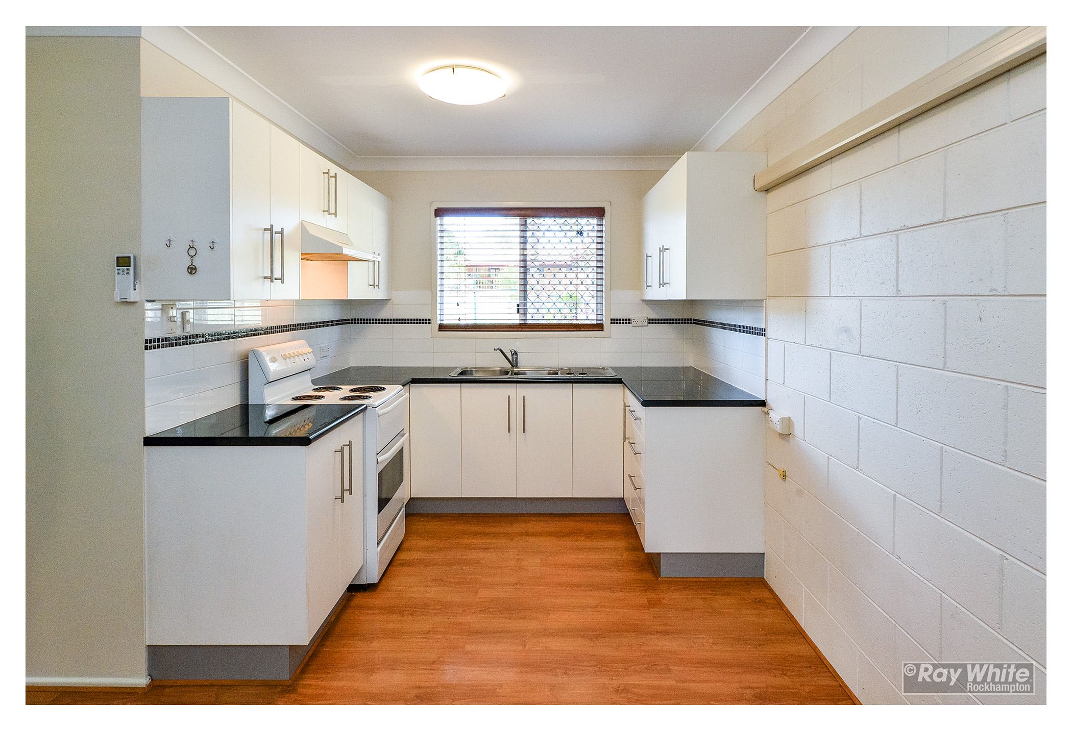 28 Potts Street, Norman Gardens, QLD 4701